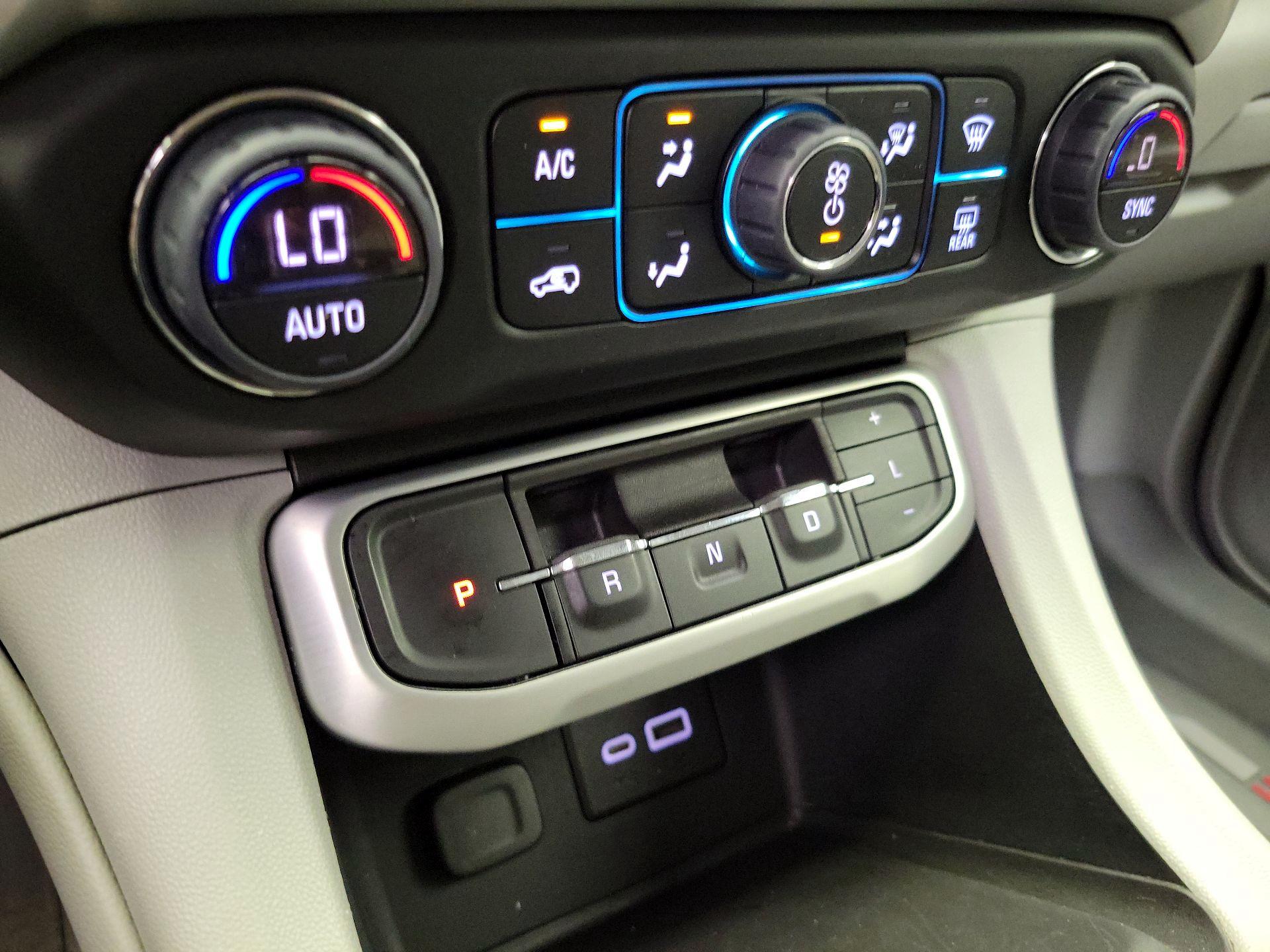 Thumbnail: 2023 GMC Acadia - 16