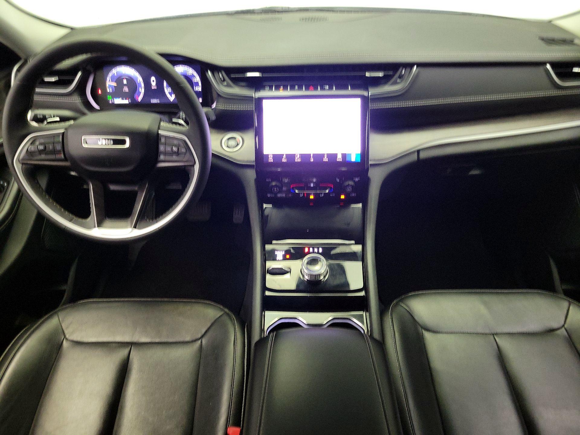 Thumbnail: 2023 Jeep Grand Cherokee - 9