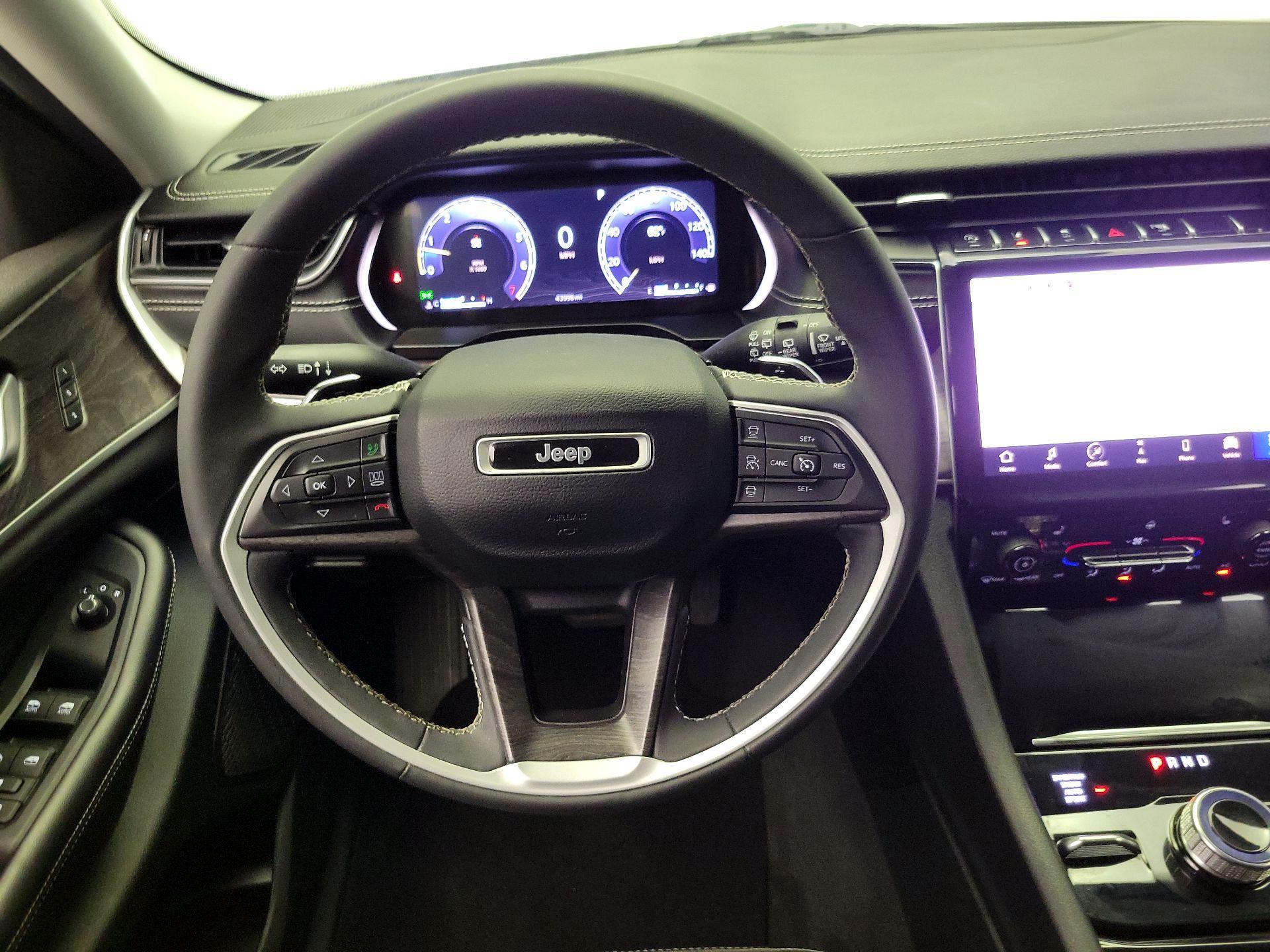Thumbnail: 2023 Jeep Grand Cherokee - 10