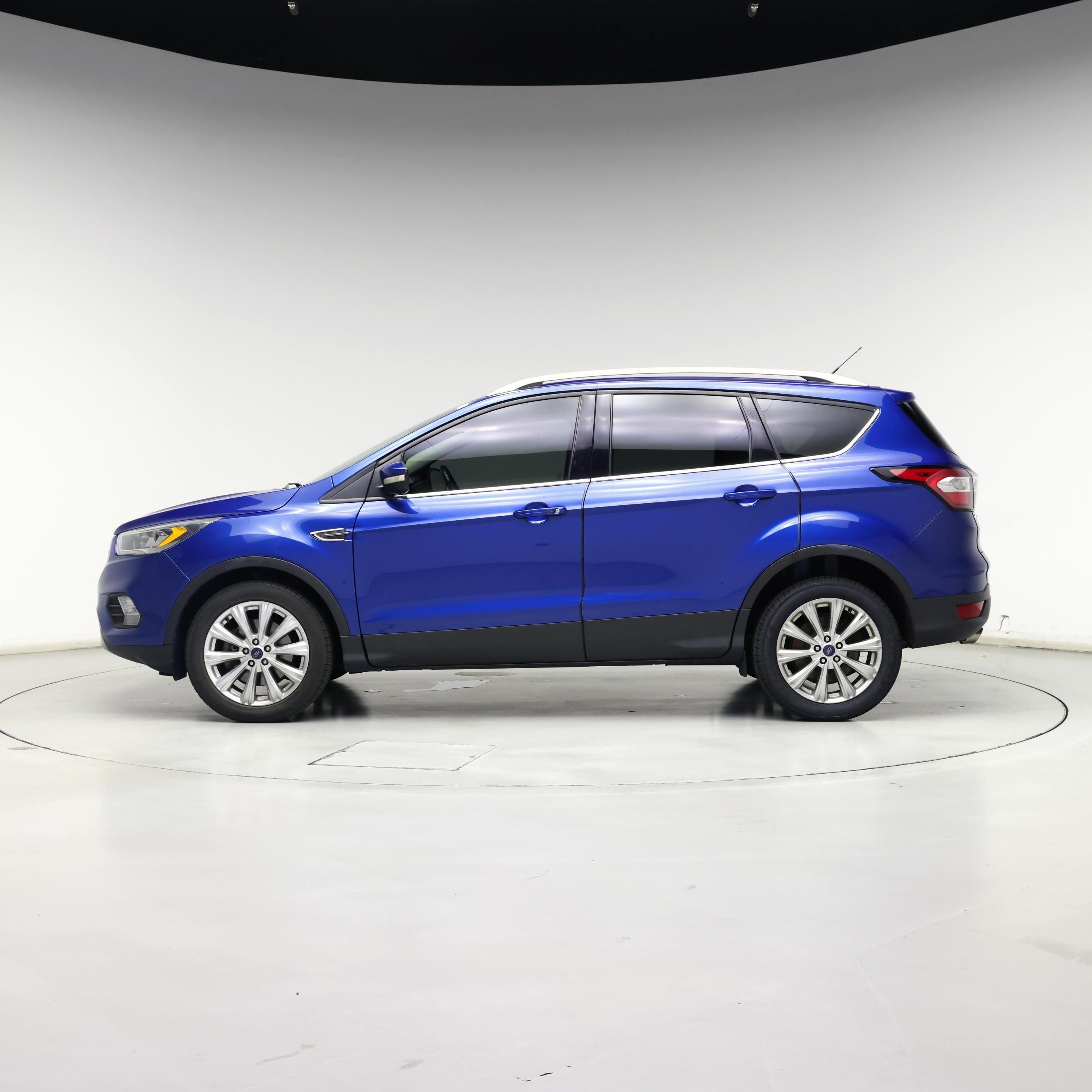 Thumbnail: 2017 Ford Escape - 3