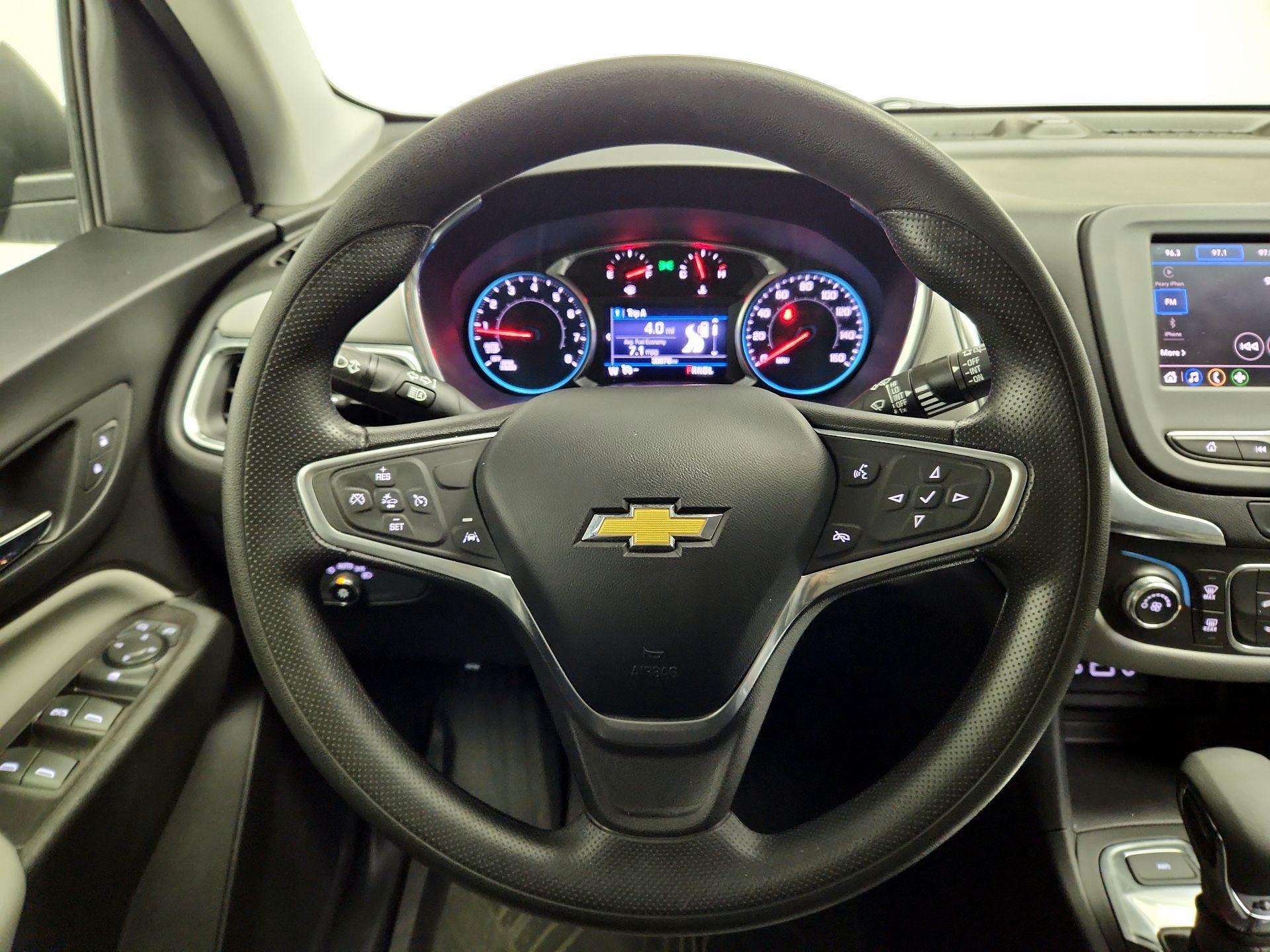 Thumbnail: 2022 Chevrolet Equinox - 10