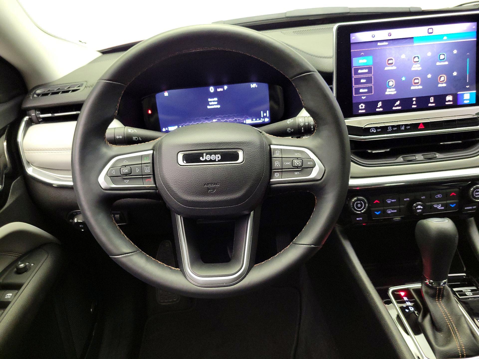 Thumbnail: 2022 Jeep Compass - 10