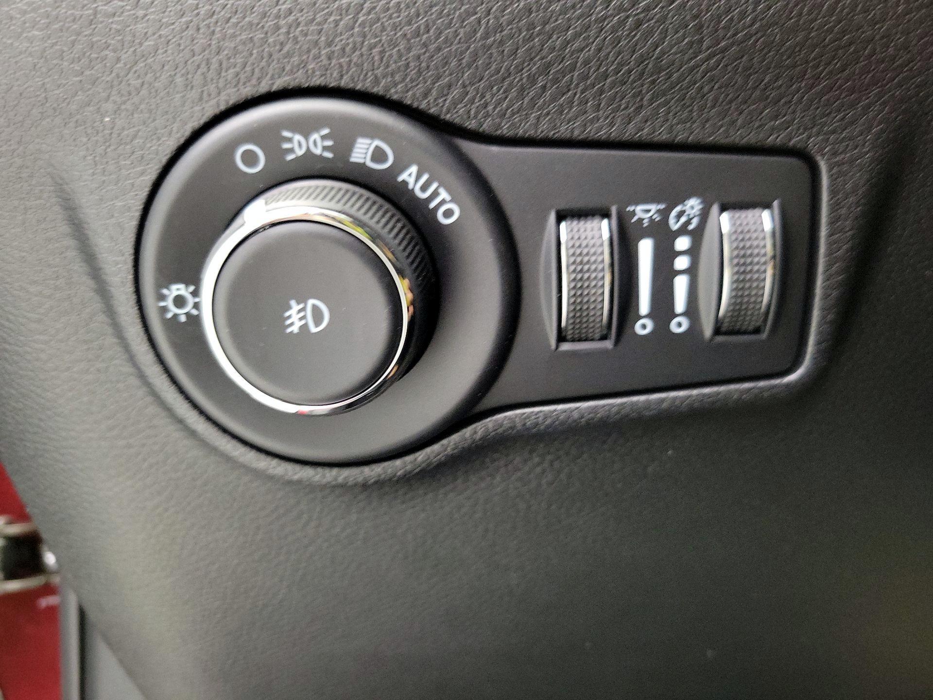Thumbnail: 2022 Jeep Compass - 13