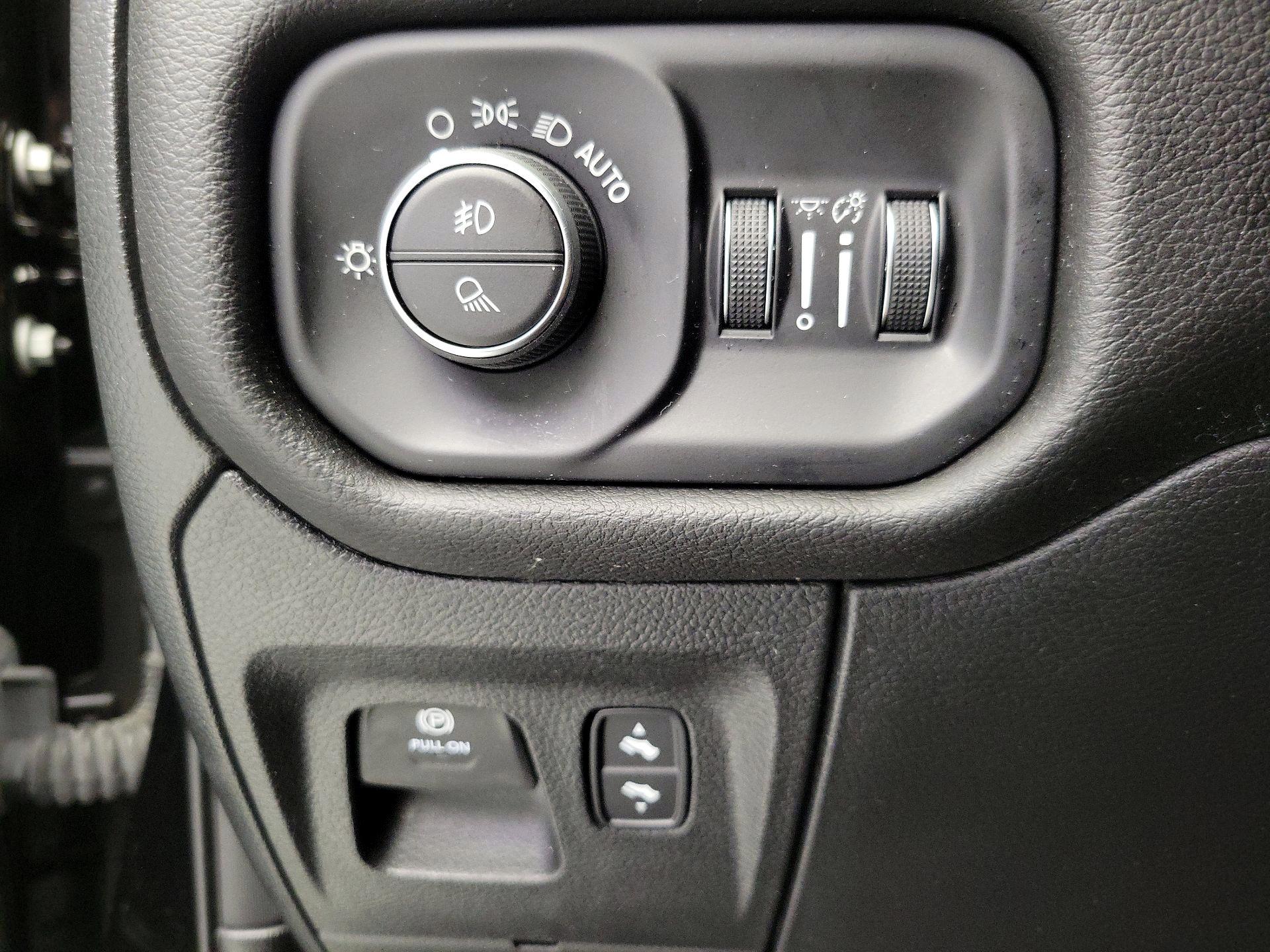 Thumbnail: 2023 RAM 1500 - 13