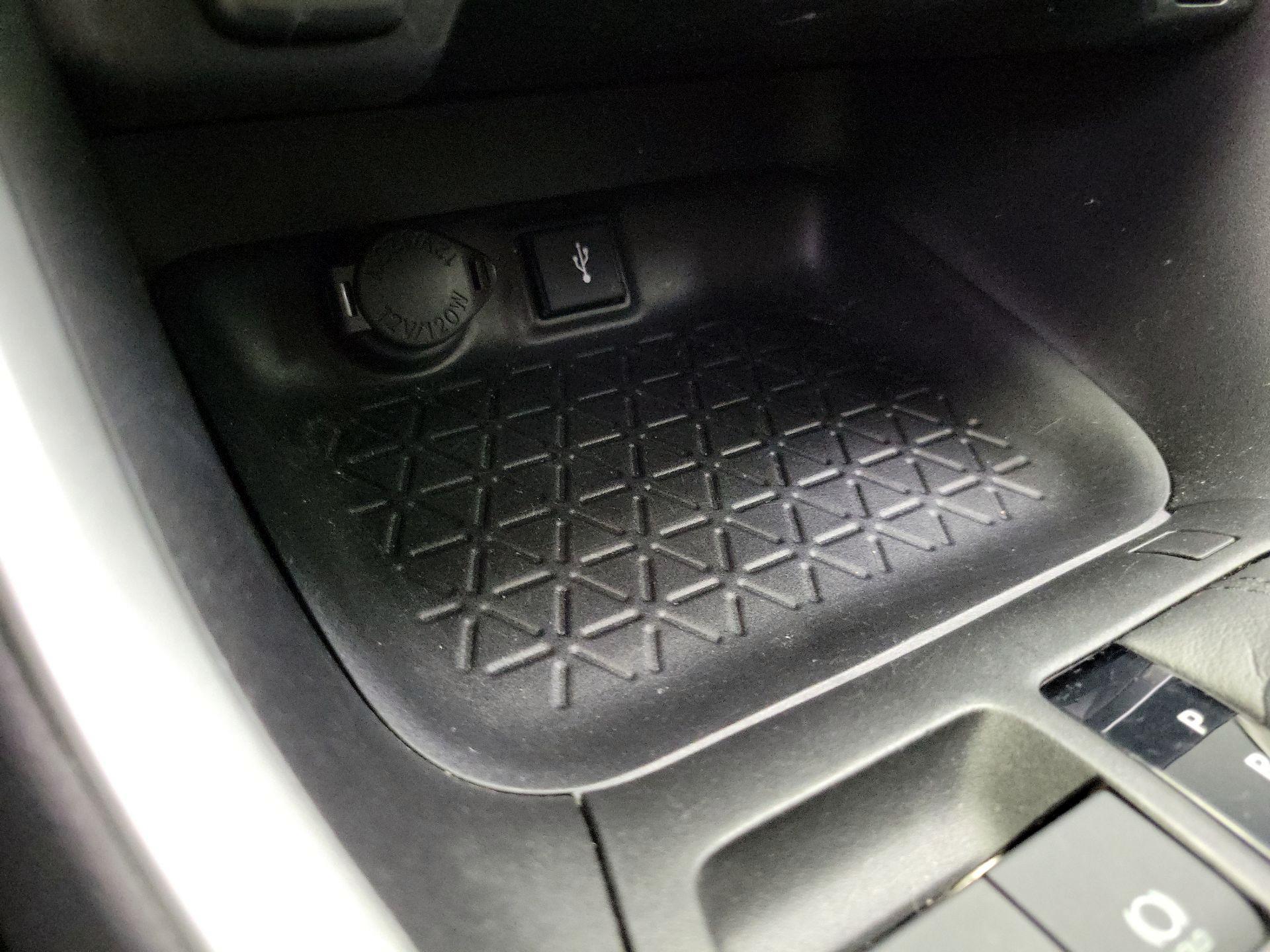 Thumbnail: 2021 Toyota RAV4 - 18