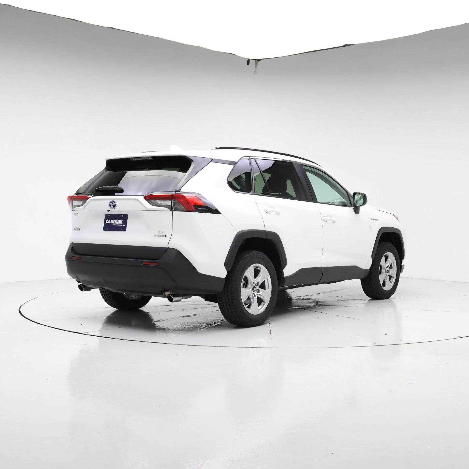 Thumbnail: 2021 Toyota RAV4 - 8