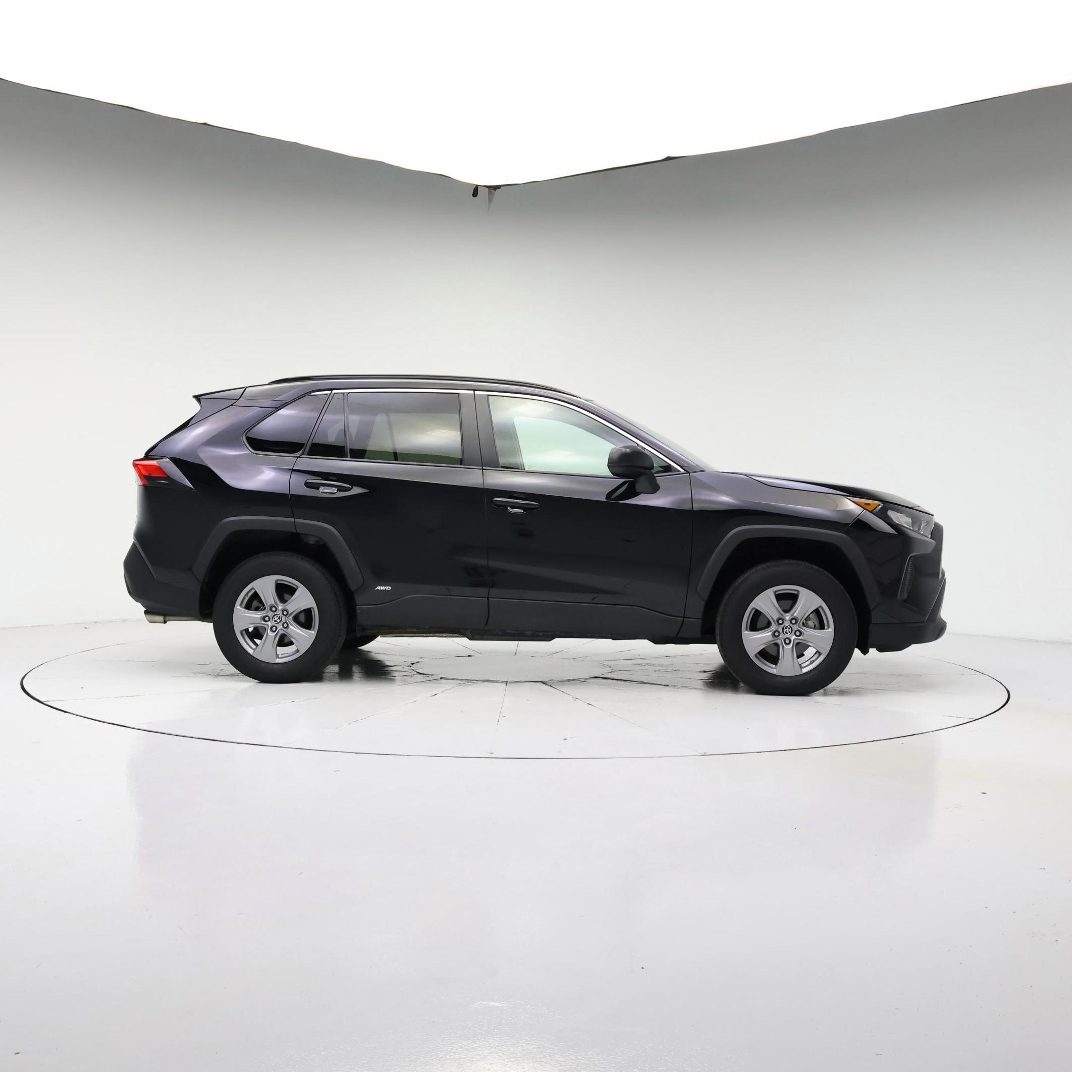 Thumbnail: 2022 Toyota RAV4 - 7