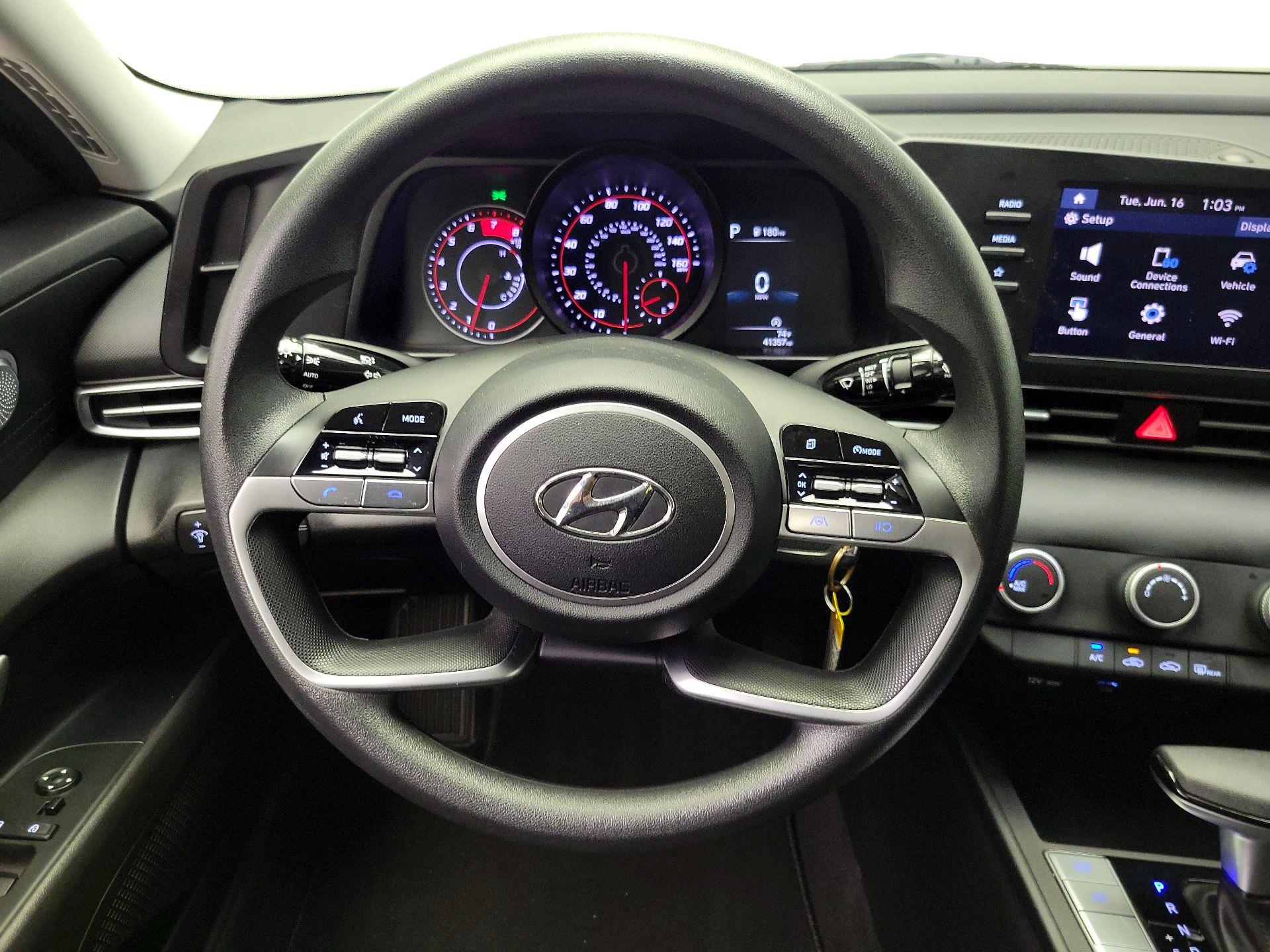 Thumbnail: 2023 Hyundai Elantra - 10