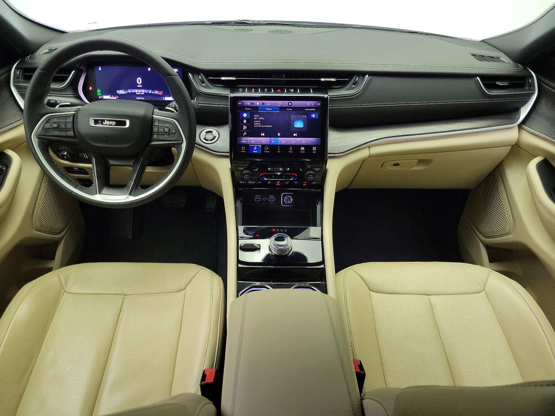 Thumbnail: 2023 Jeep Grand Cherokee - 9