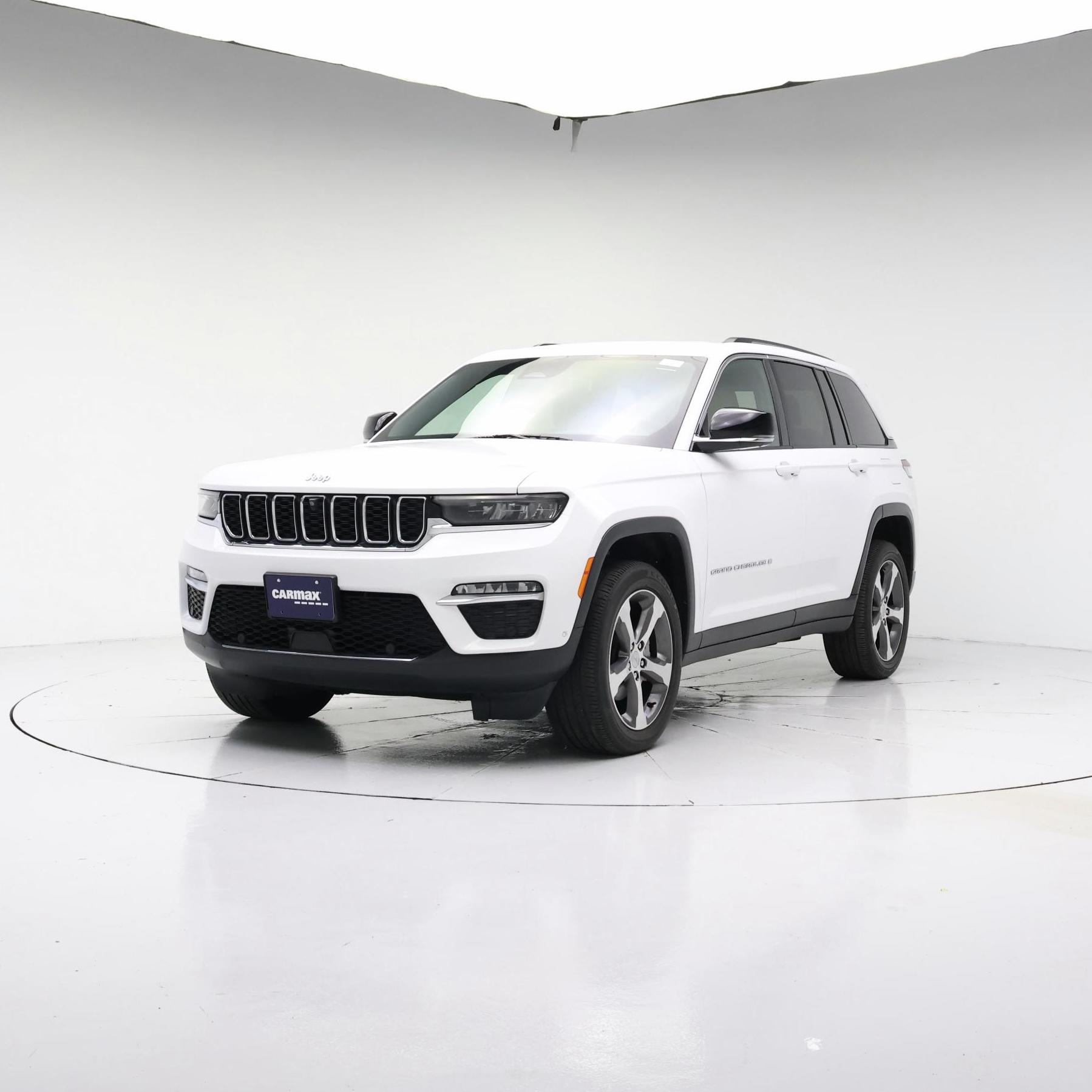 Thumbnail: 2023 Jeep Grand Cherokee - 4