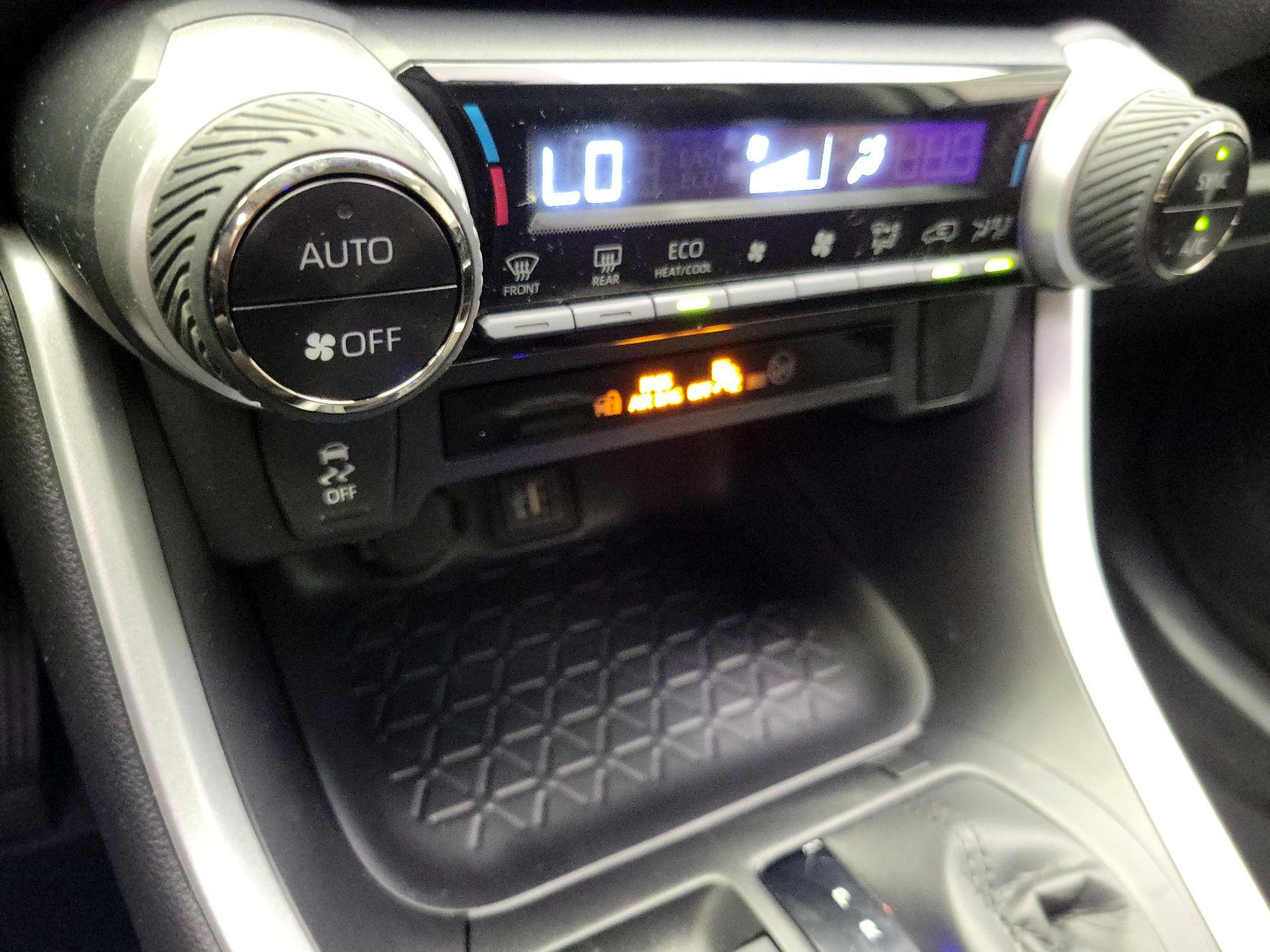 Thumbnail: 2024 Toyota RAV4 - 17