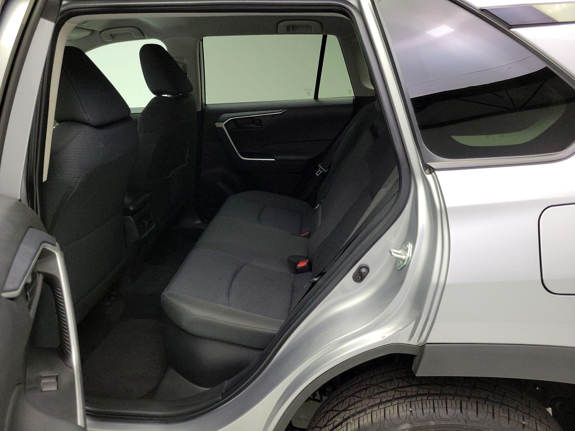 Thumbnail: 2024 Toyota RAV4 - 20