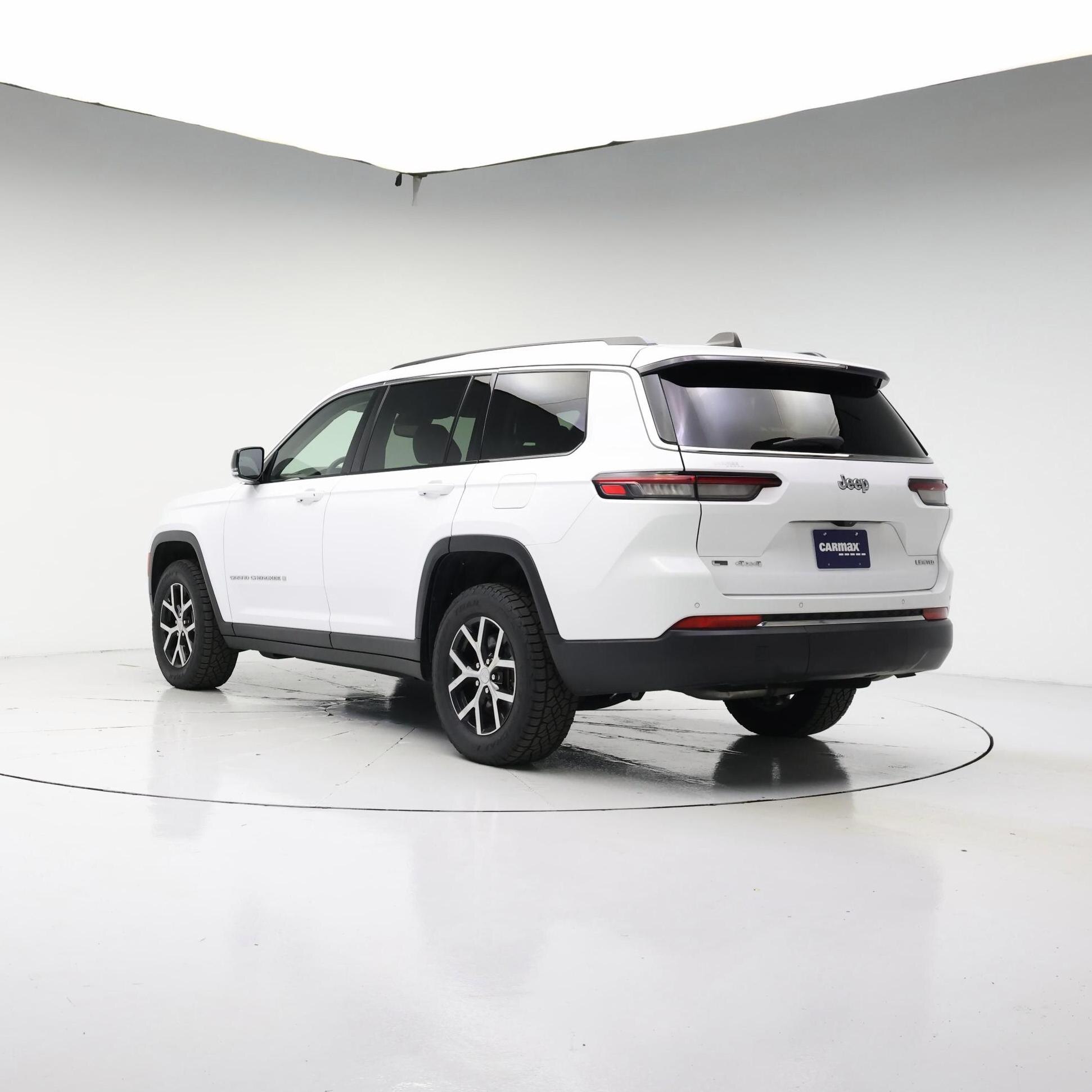 Thumbnail: 2023 Jeep Grand Cherokee L - 2