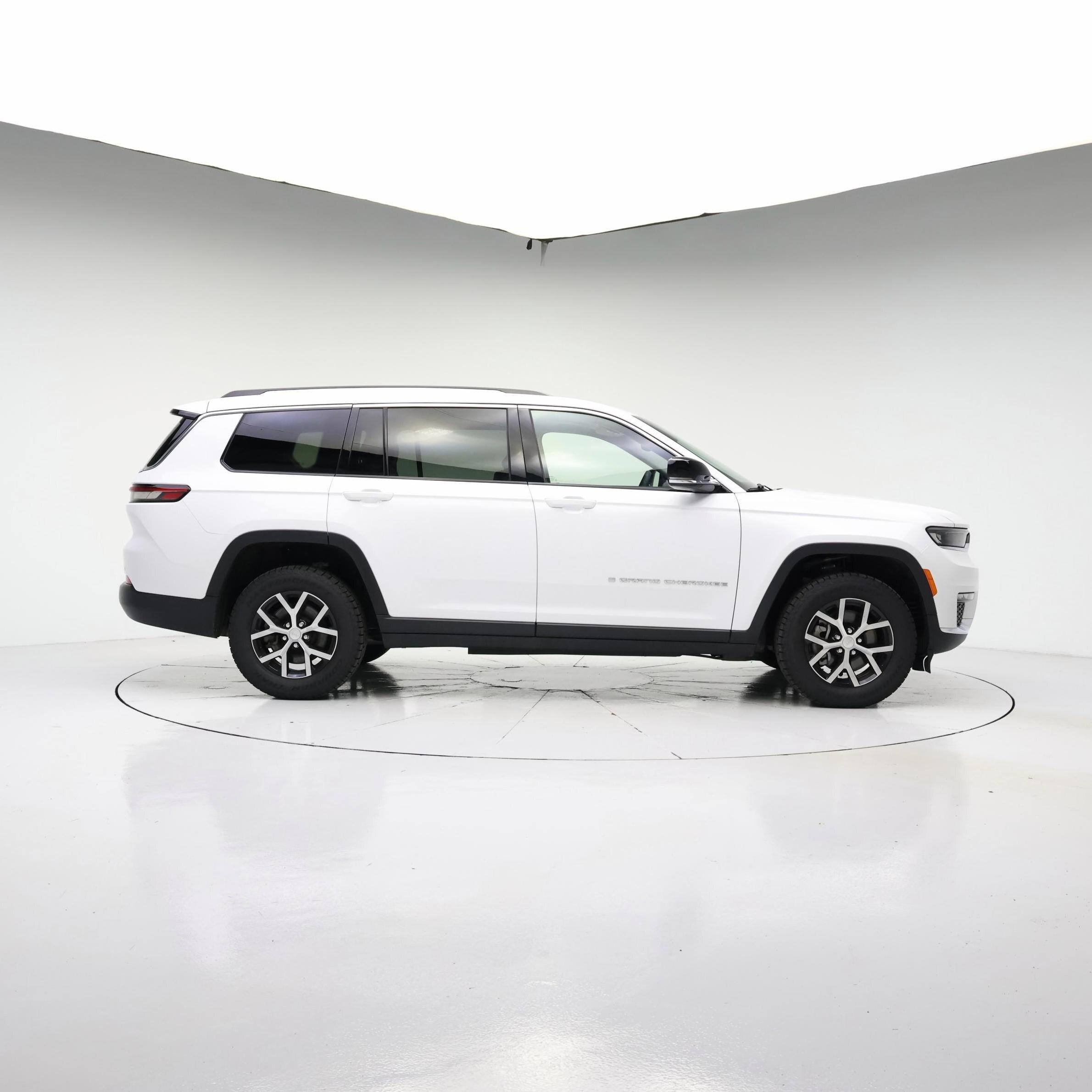 Thumbnail: 2023 Jeep Grand Cherokee L - 7