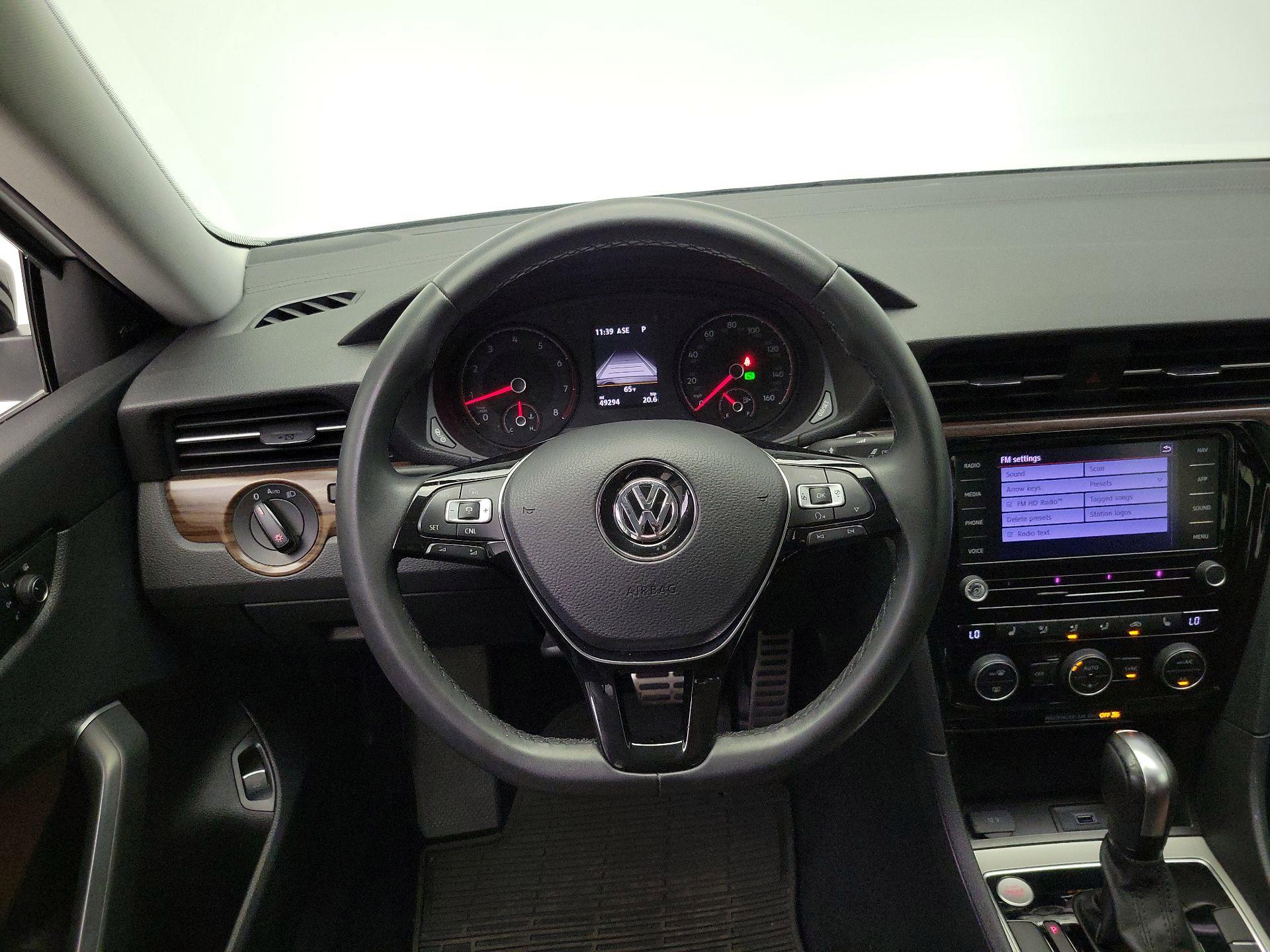 Thumbnail: 2022 Volkswagen Passat - 10
