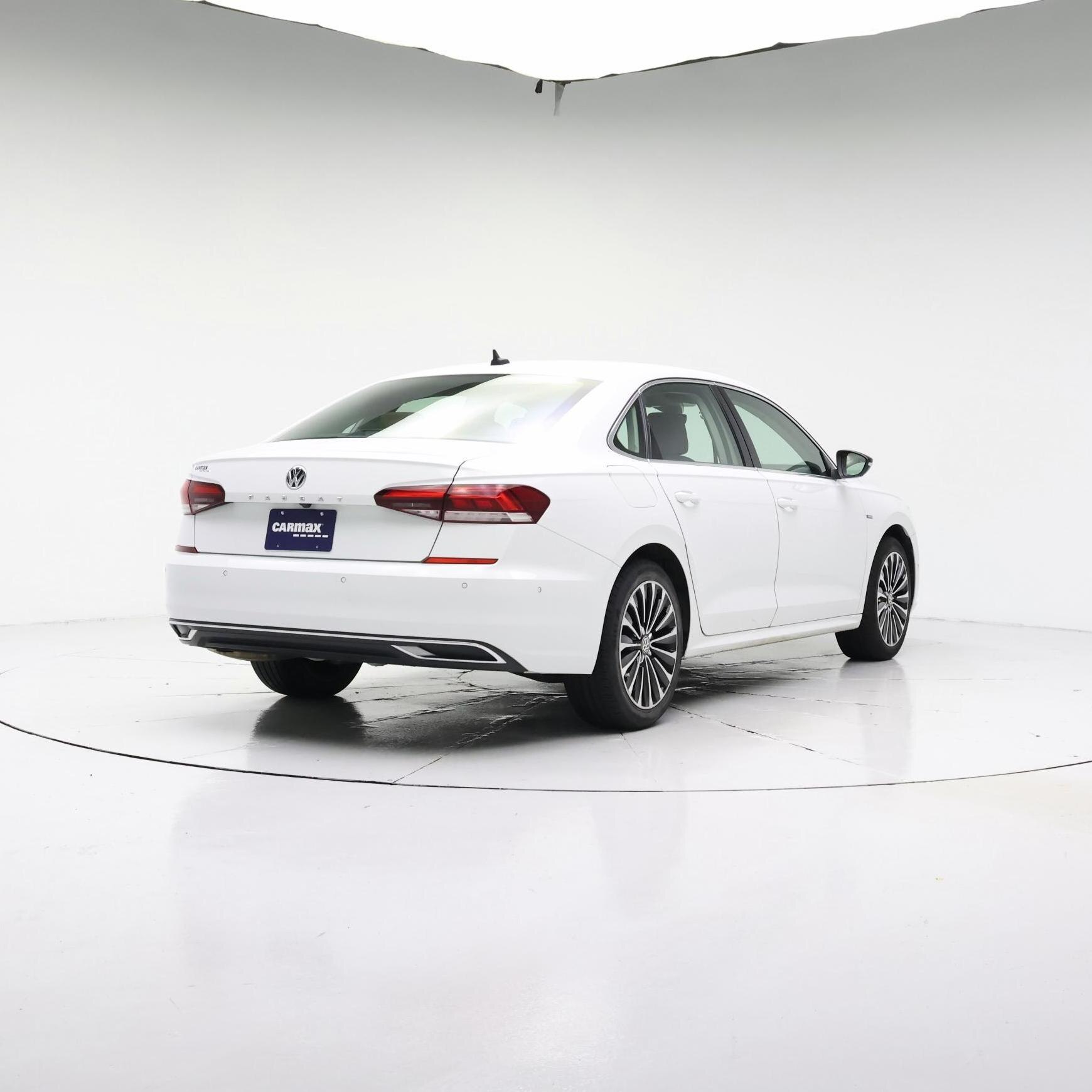 Thumbnail: 2022 Volkswagen Passat - 8