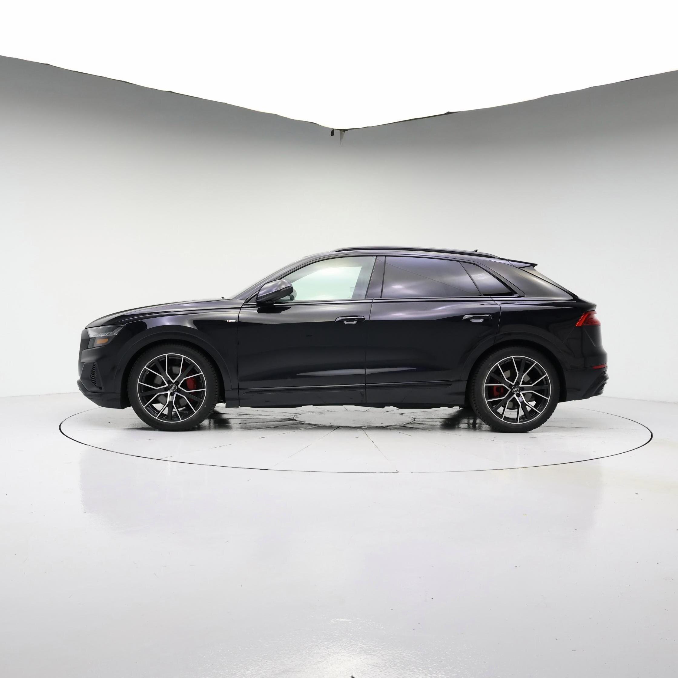 Thumbnail: 2021 Audi Q8 - 3