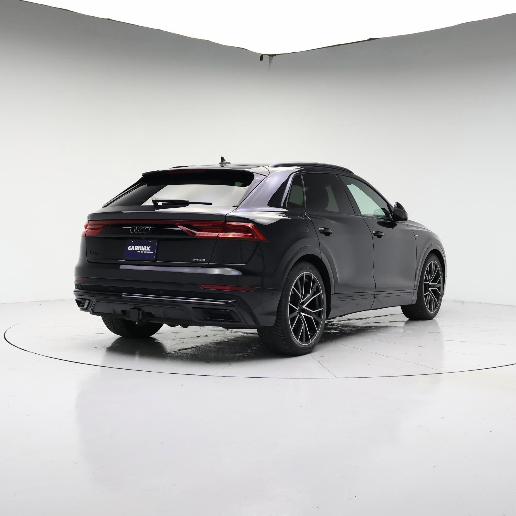 Thumbnail: 2021 Audi Q8 - 8