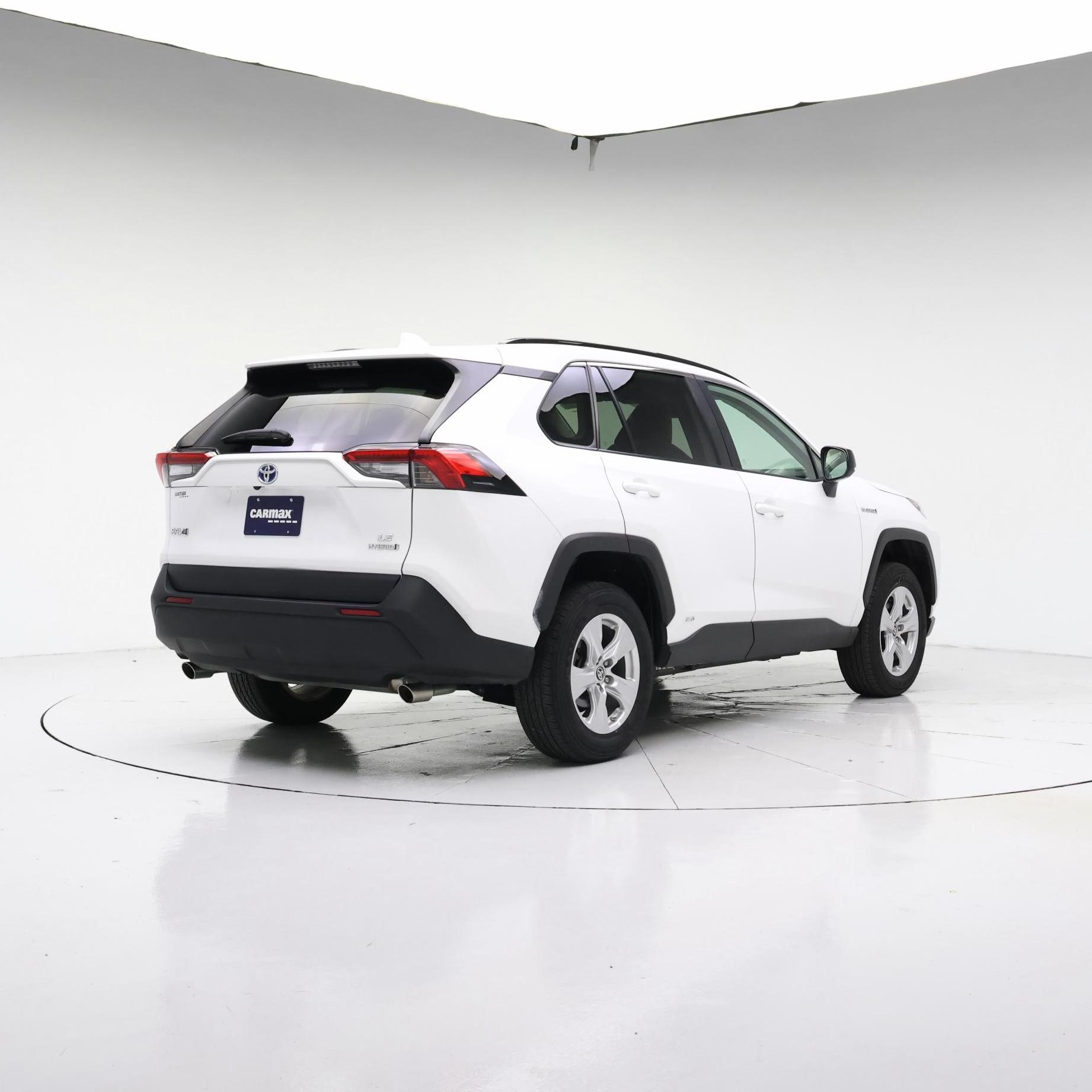 Thumbnail: 2021 Toyota RAV4 - 8