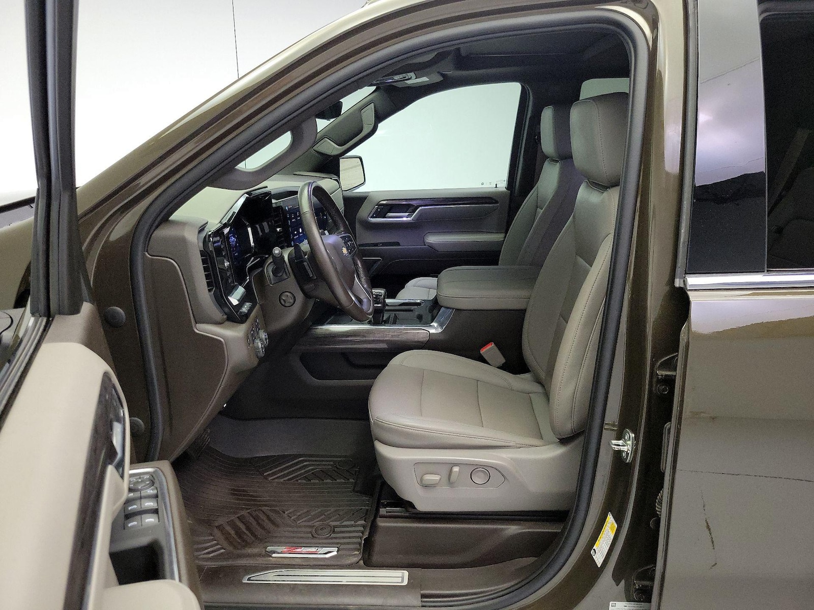 2023 Chevrolet Silverado 1500 LTZ - Photo 12
