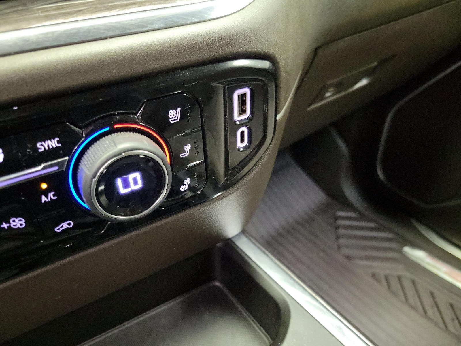 2023 Chevrolet Silverado 1500 LTZ - Photo 20