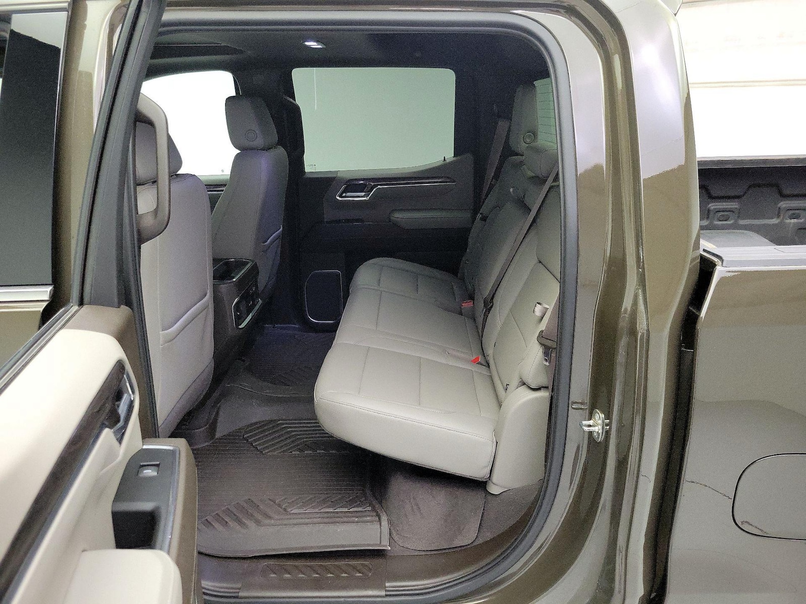 2023 Chevrolet Silverado 1500 LTZ - Photo 22