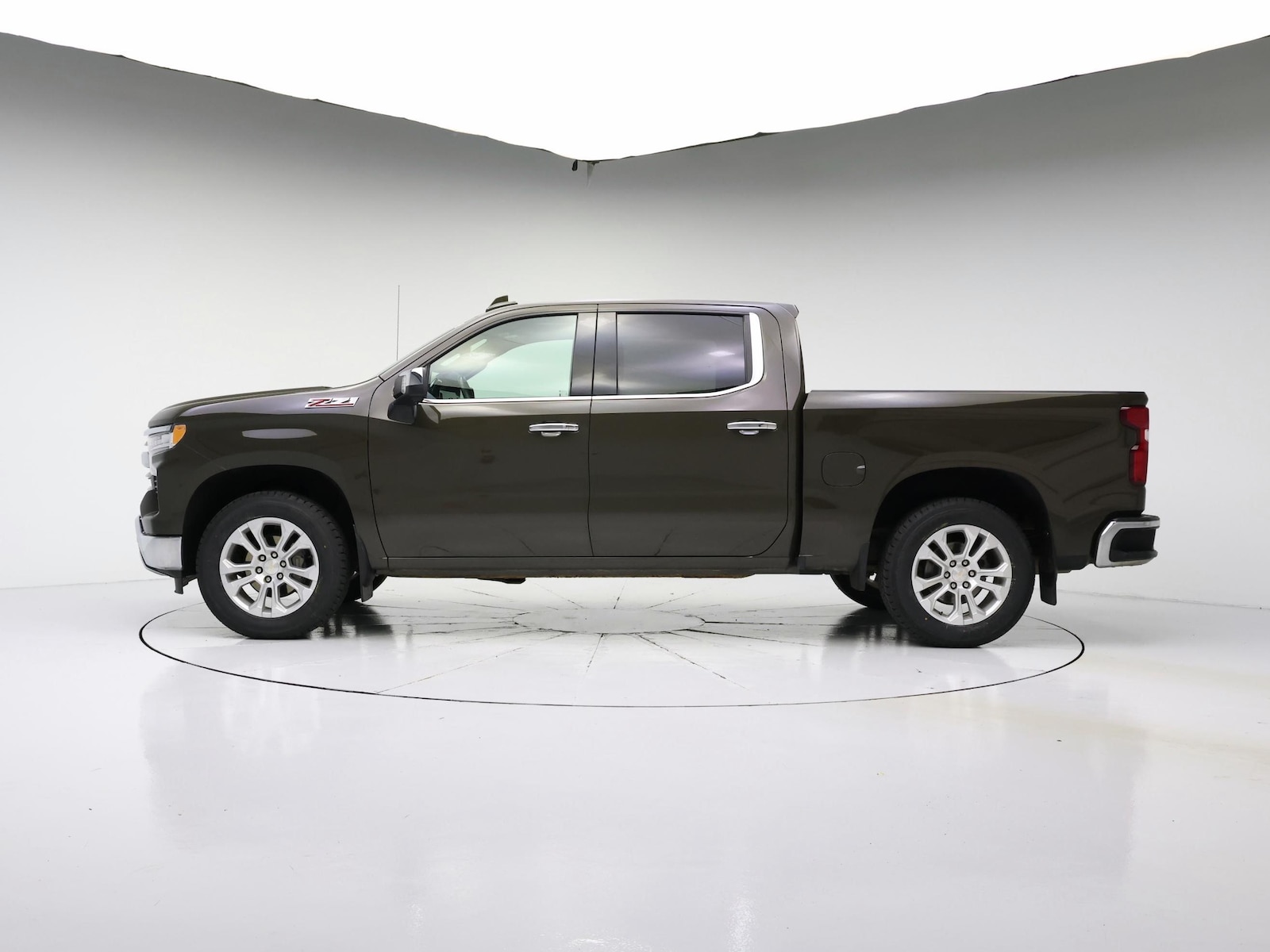 2023 Chevrolet Silverado 1500 LTZ - Photo 4