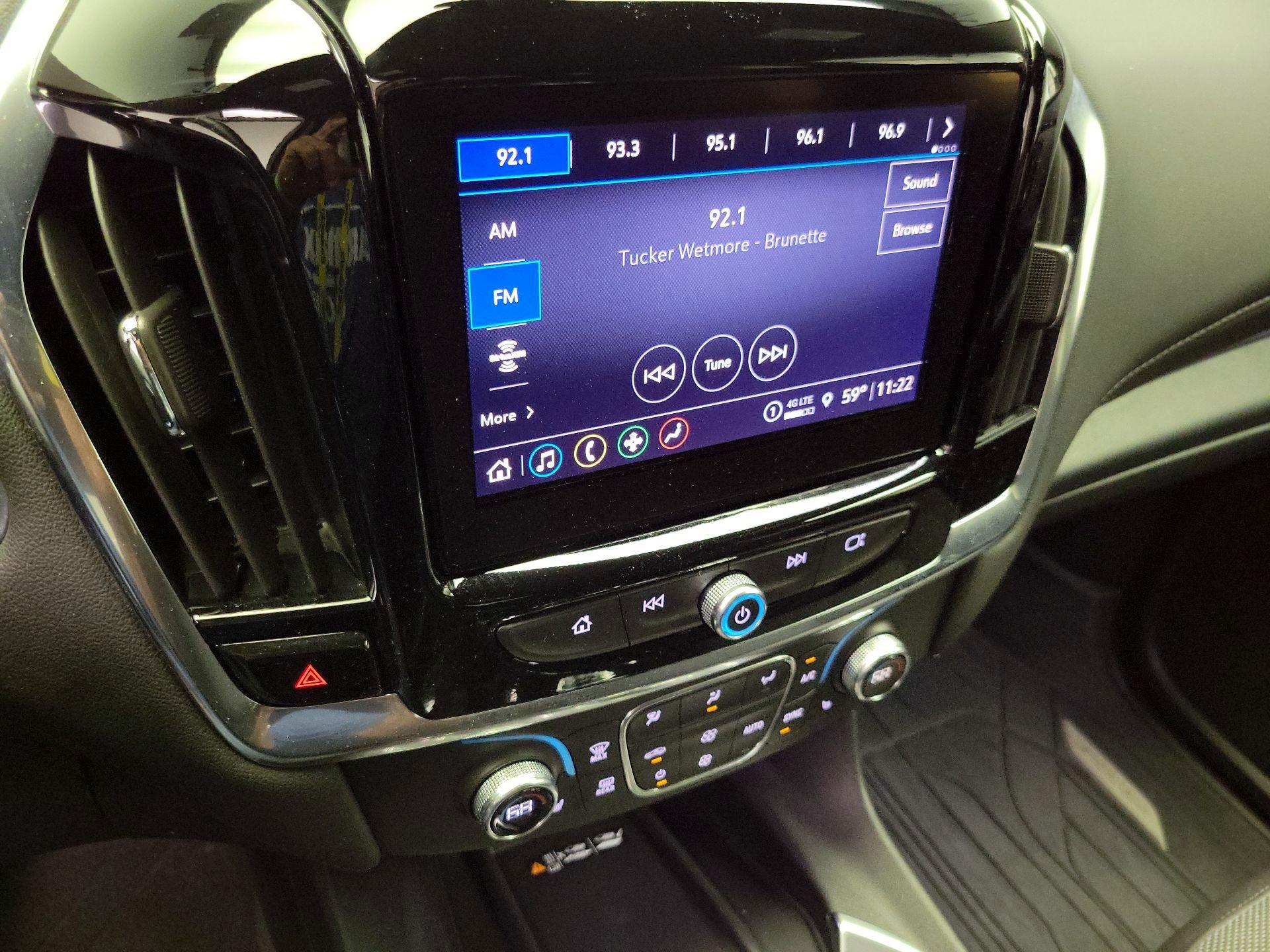 Thumbnail: 2023 Chevrolet Traverse - 16