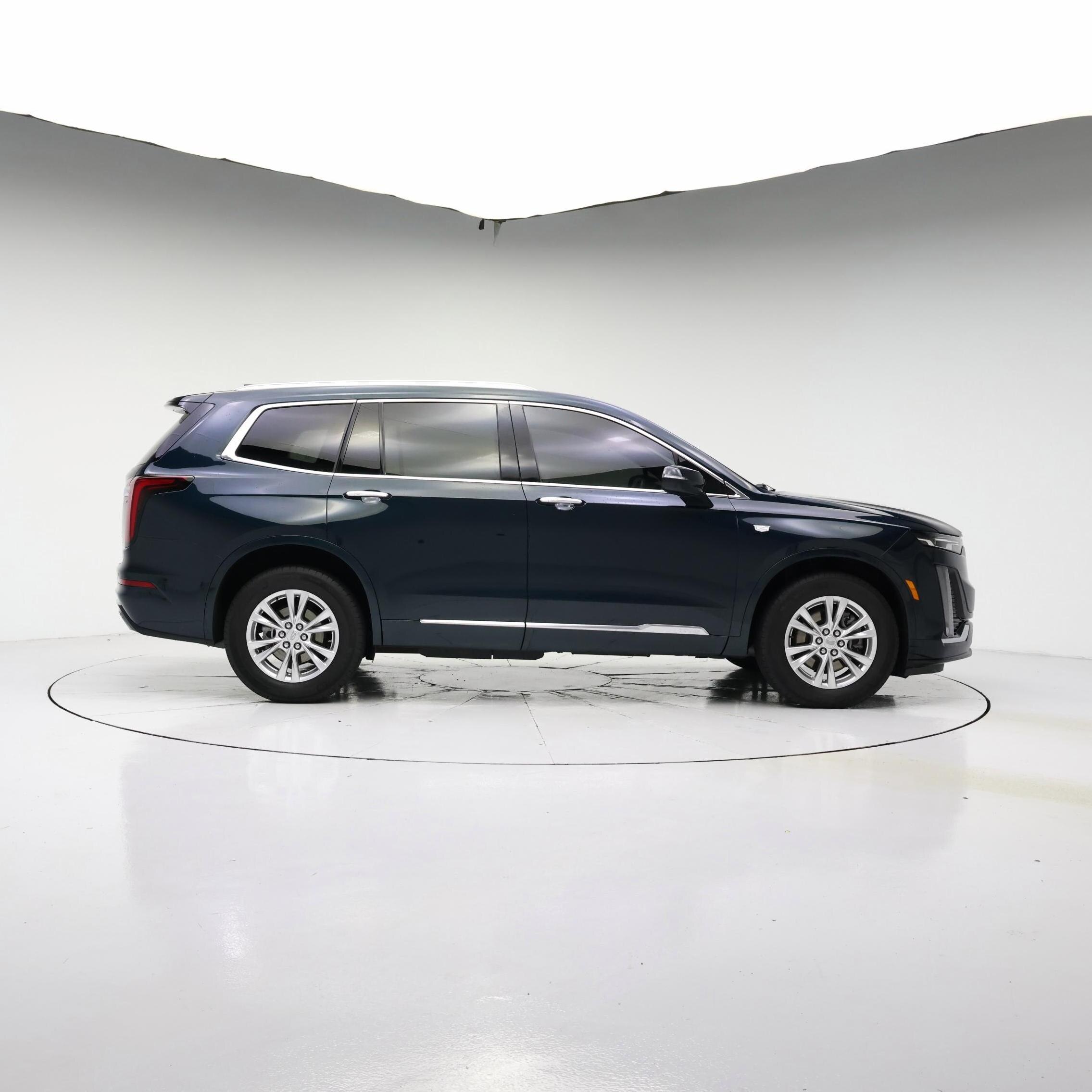 Thumbnail: 2024 Cadillac XT6 - 7