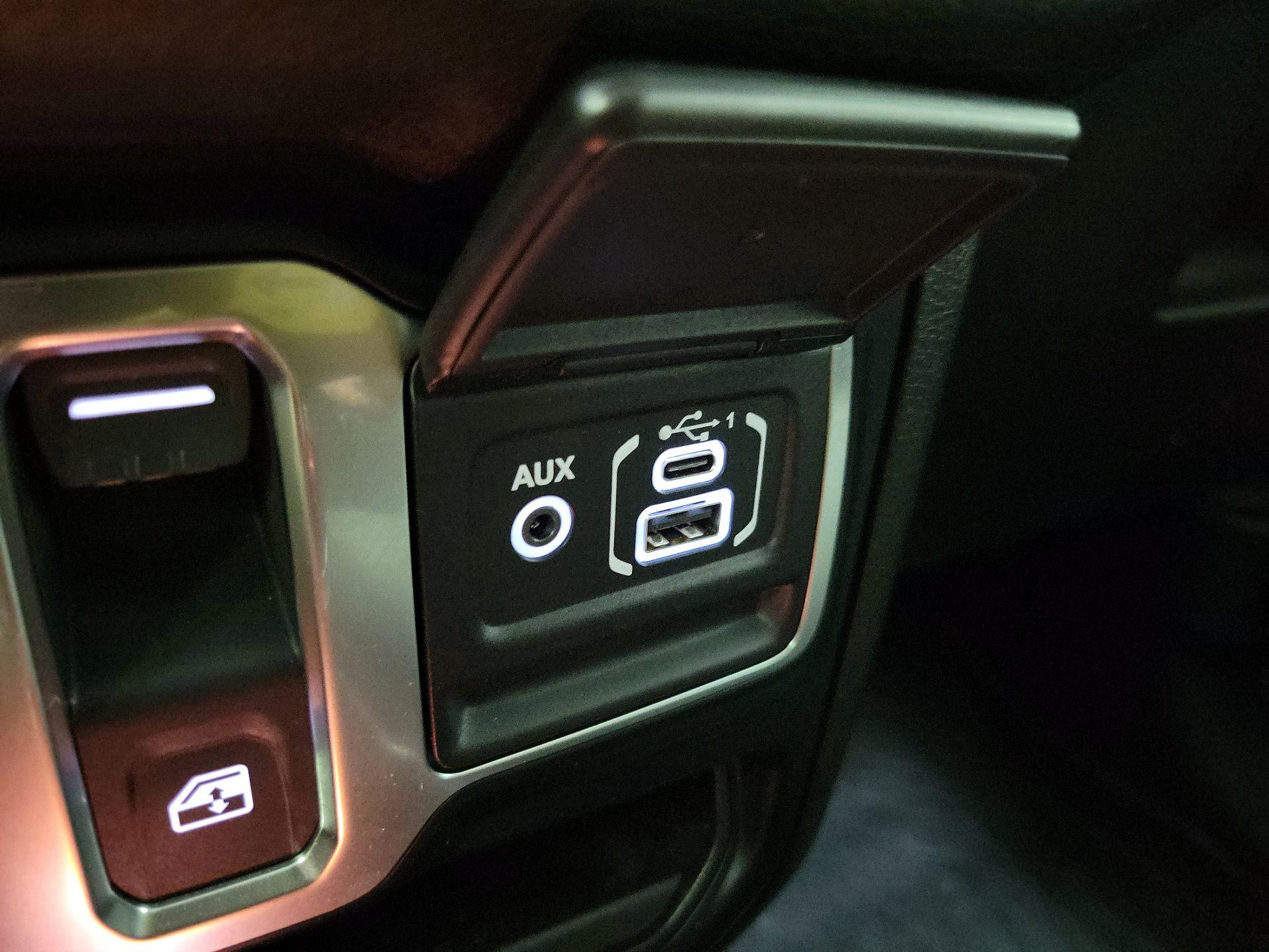 Thumbnail: 2024 Jeep Wrangler - 18