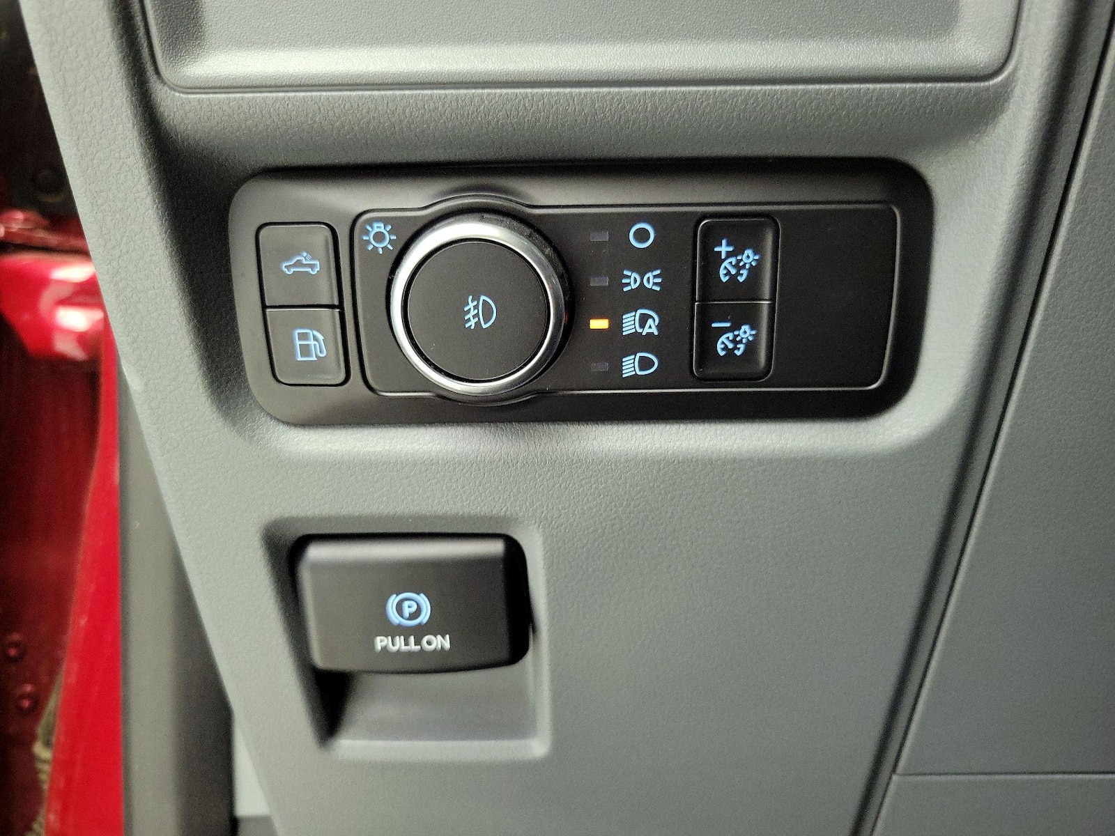 2025 Ford F-150 XLT - Photo 14
