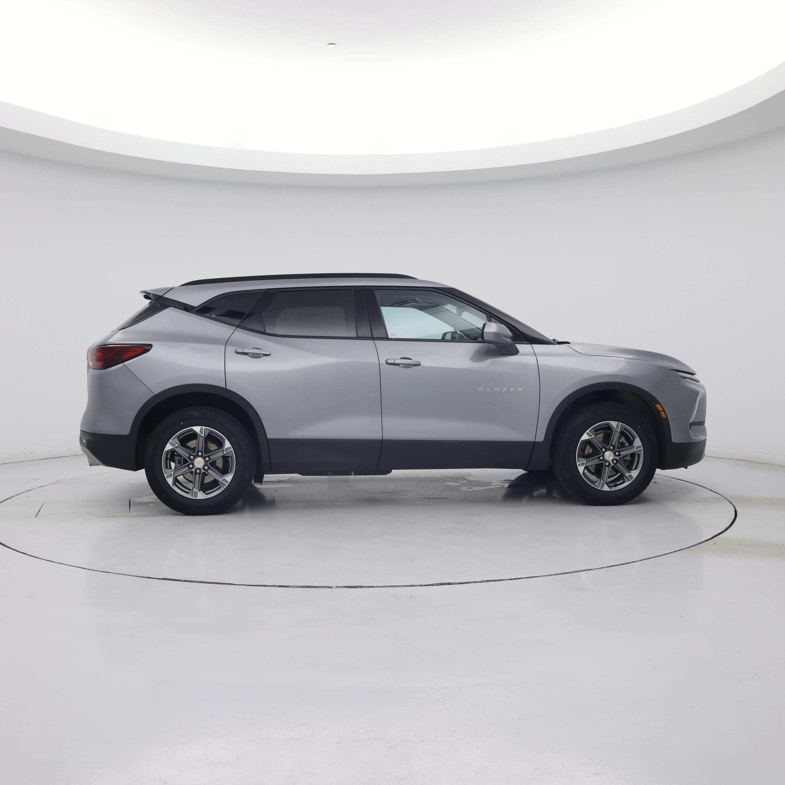 Thumbnail: 2023 Chevrolet Blazer - 7