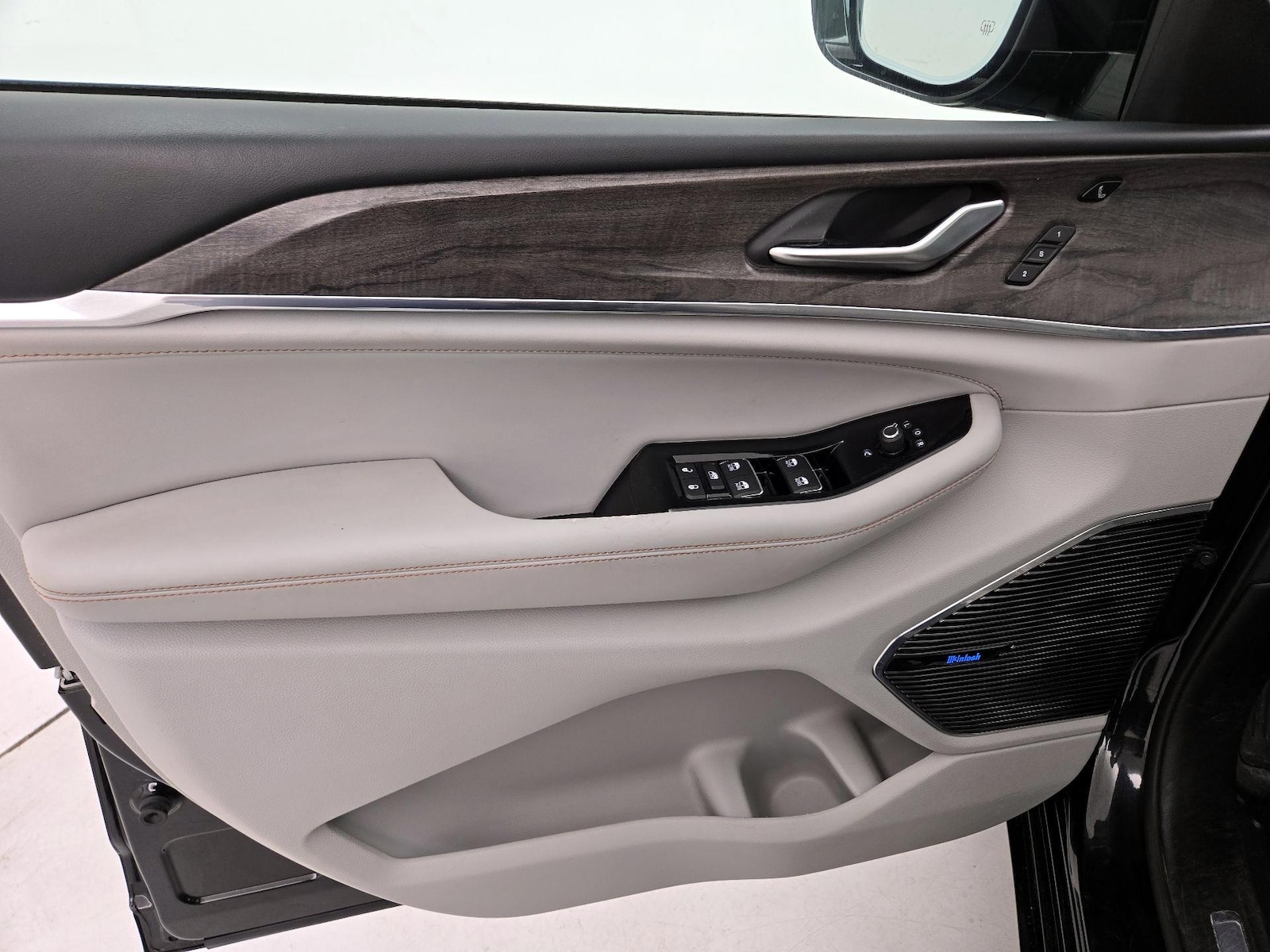 2023 Jeep Grand Cherokee L Overland - Photo 13