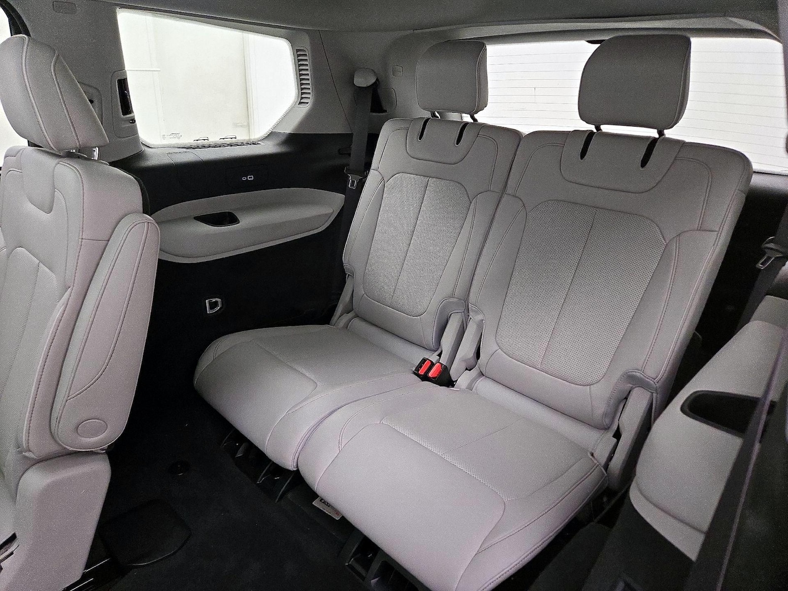 2023 Jeep Grand Cherokee L Overland - Photo 23