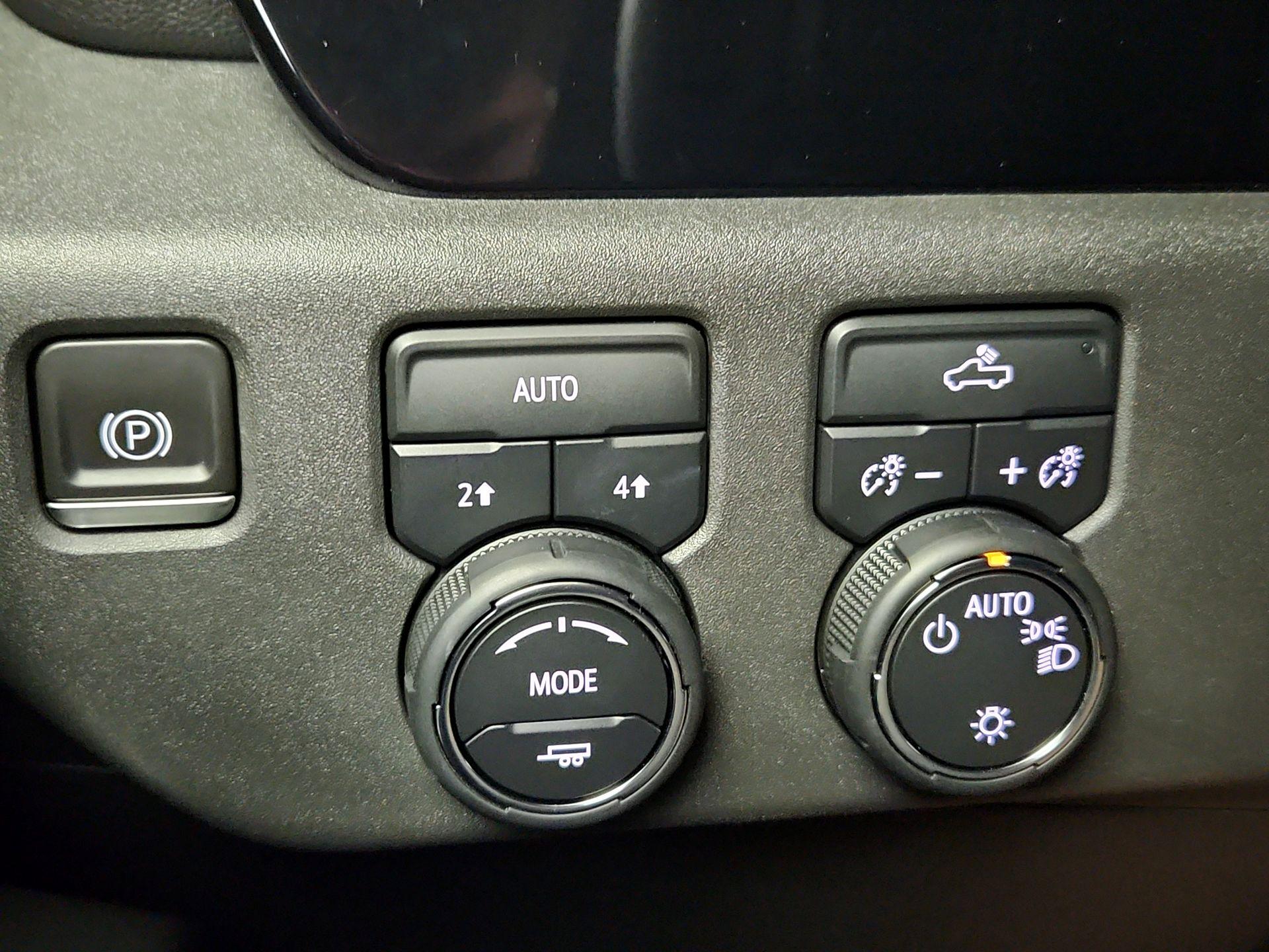Thumbnail: 2023 Chevrolet Silverado 1500 - 13