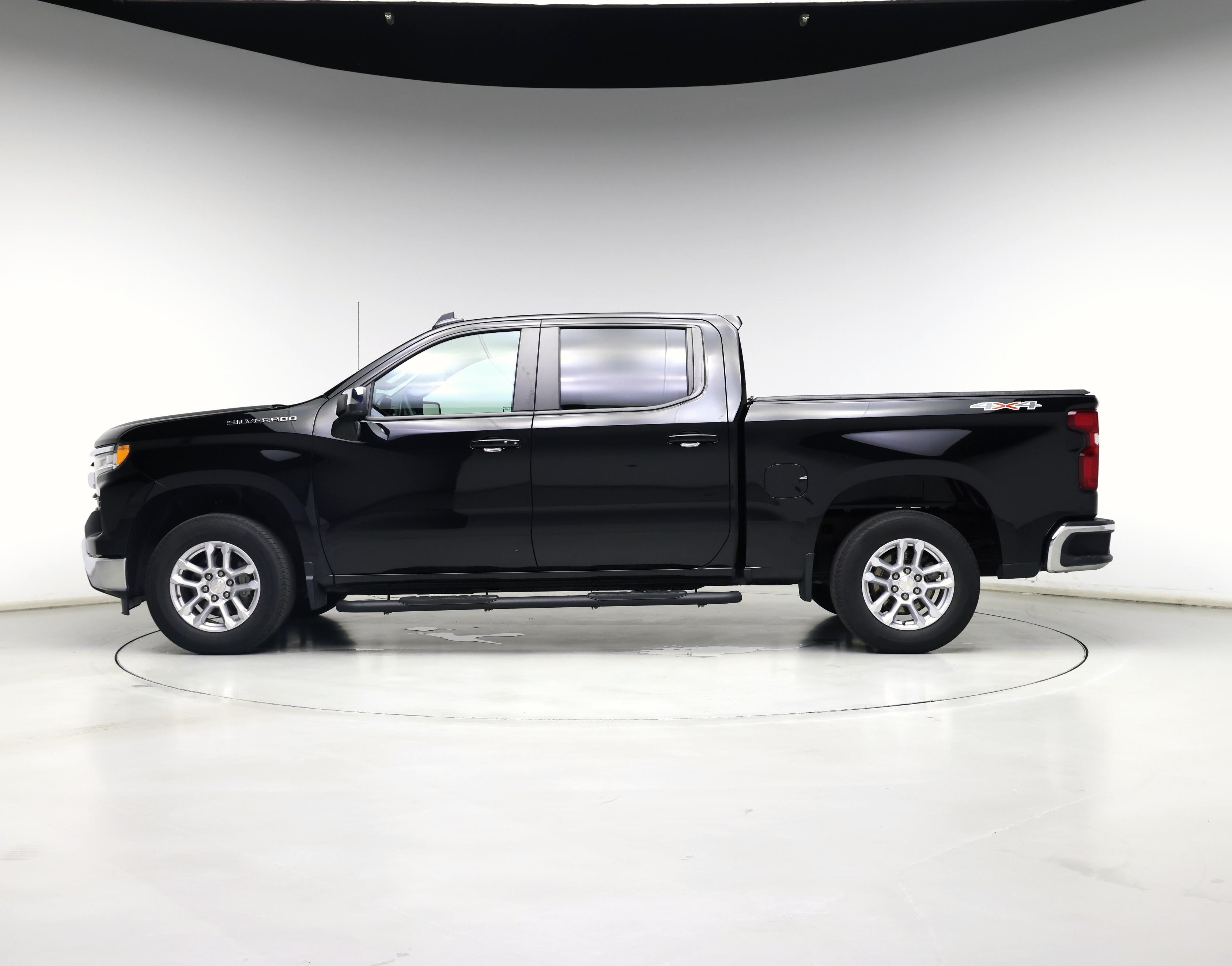 Thumbnail: 2023 Chevrolet Silverado 1500 - 3