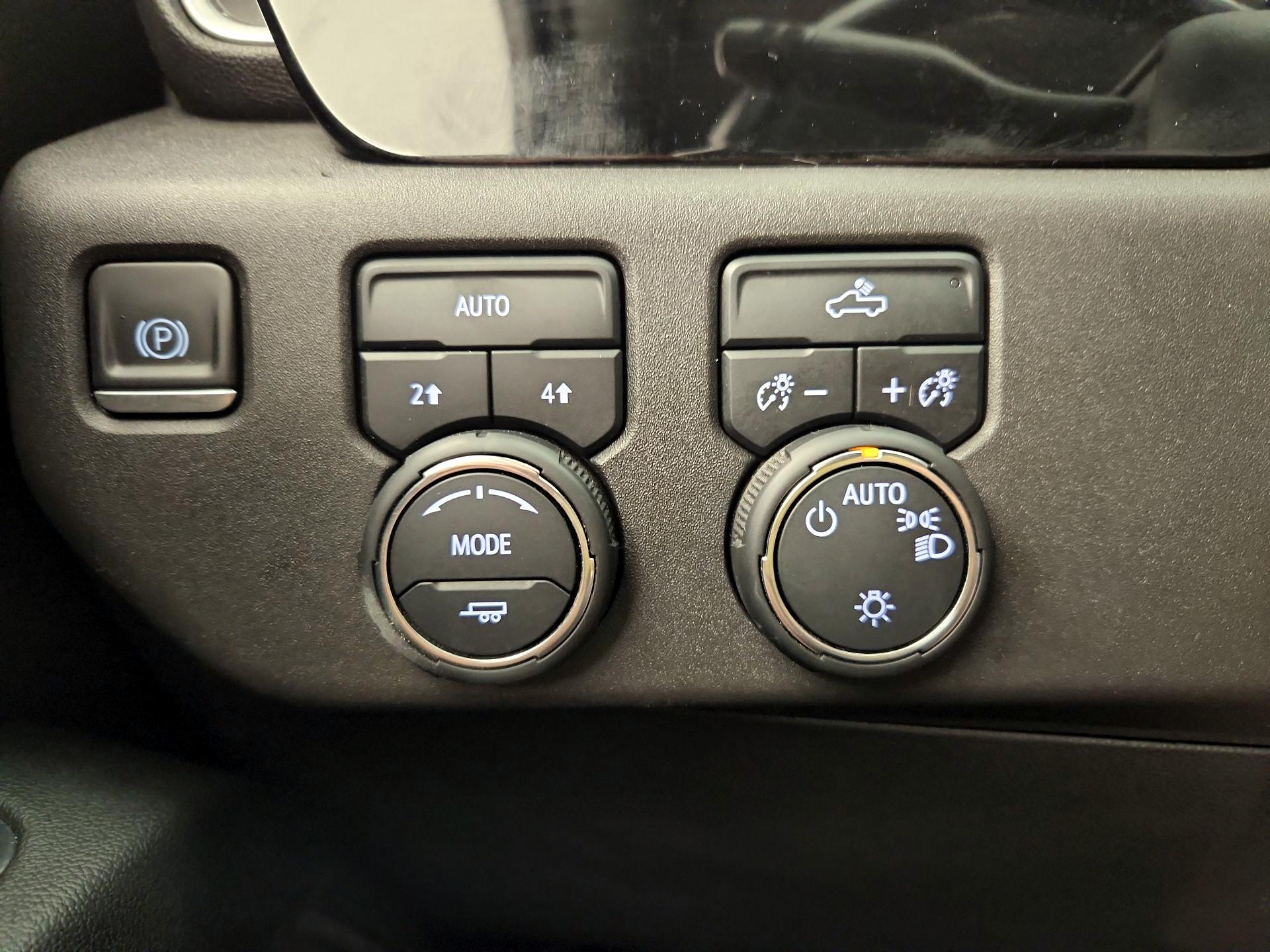 Thumbnail: 2023 Chevrolet Silverado 1500 - 13