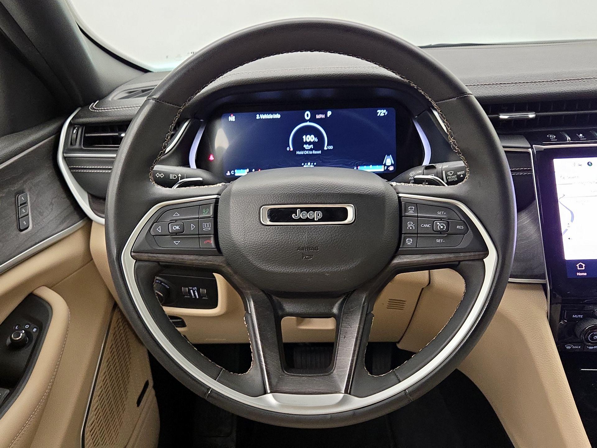 Thumbnail: 2023 Jeep Grand Cherokee - 10