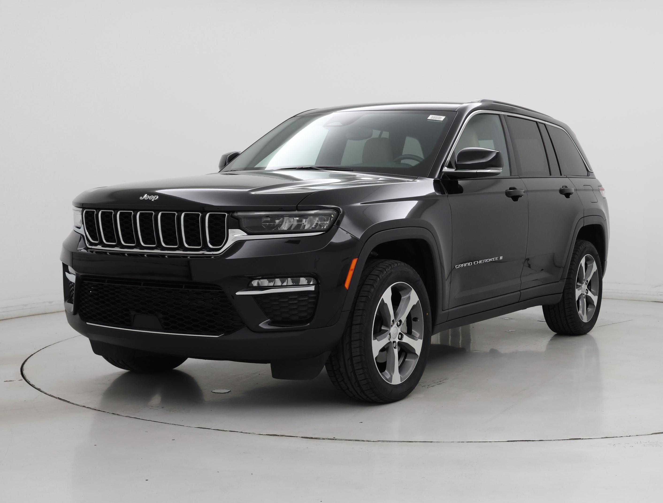 Thumbnail: 2023 Jeep Grand Cherokee - 4
