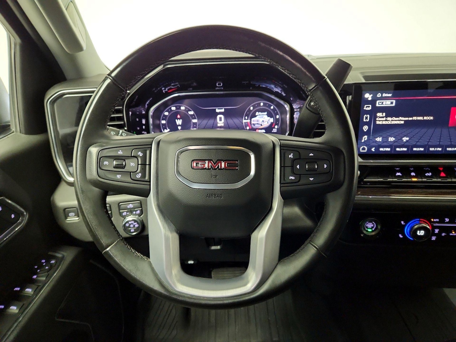 2023 GMC Sierra 1500 Elevation - Photo 11