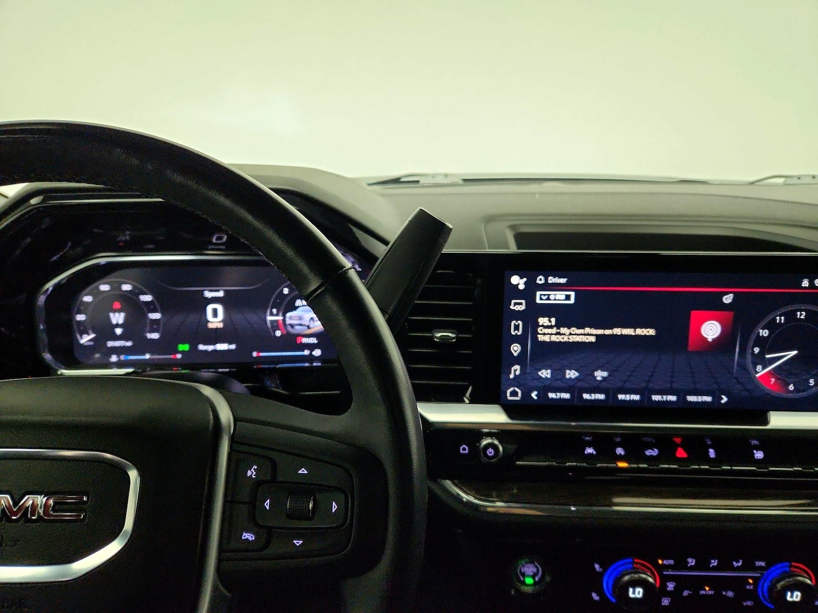 2023 GMC Sierra 1500 Elevation - Photo 18