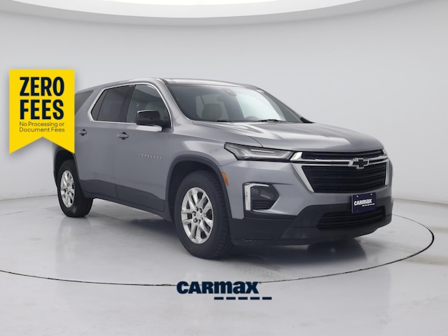 Gray 2023 Chevrolet Traverse SUV / Crossover Four-Wheel Drive Automatic