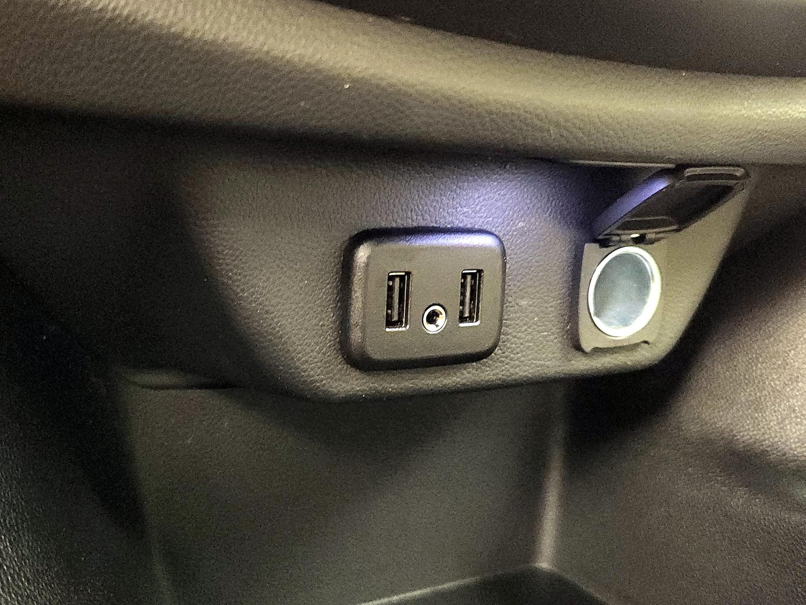 2023 Chevrolet Traverse LS - Photo 19