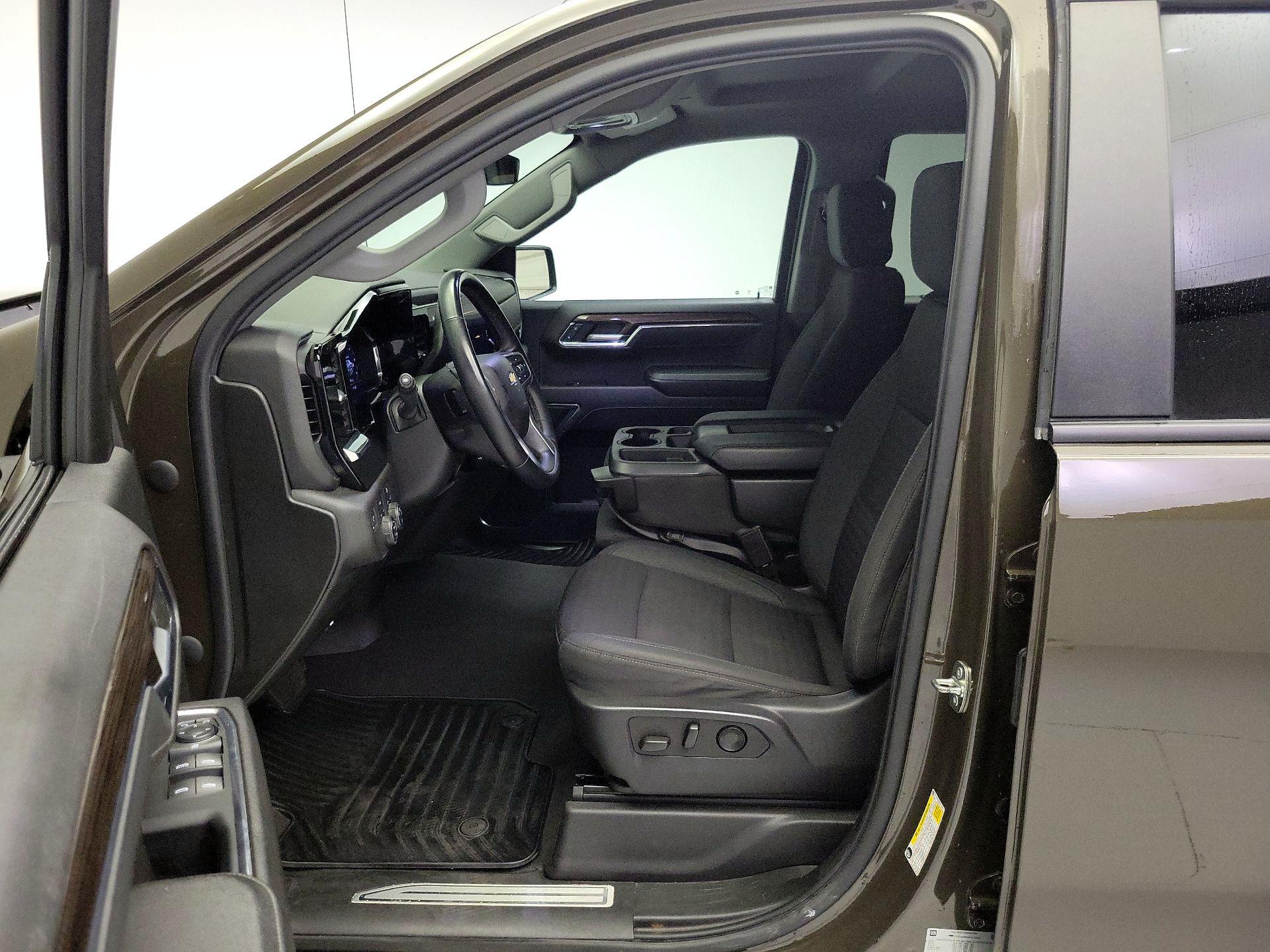 Thumbnail: 2023 Chevrolet Silverado 1500 - 11