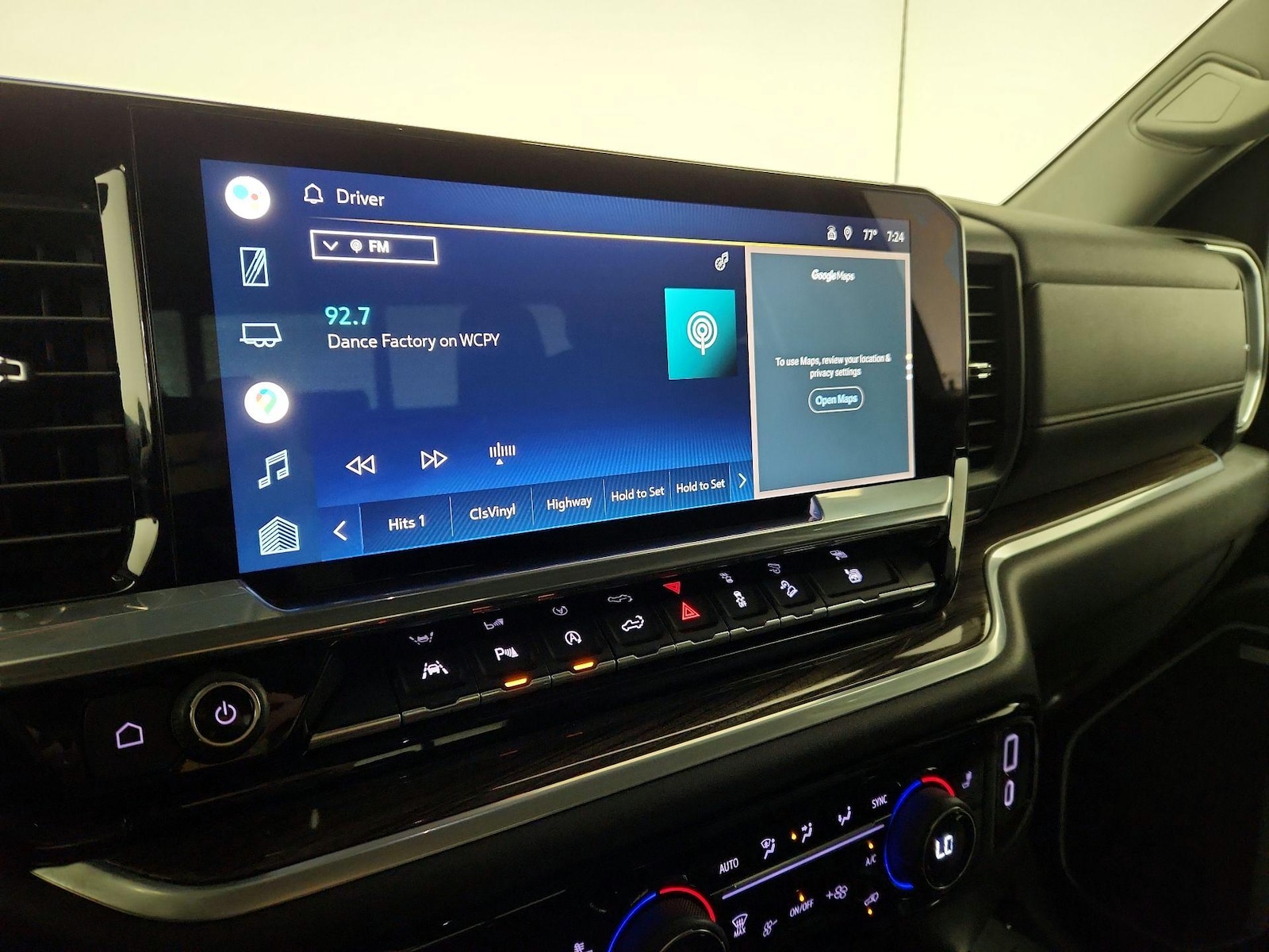 2022 Chevrolet Silverado 1500 RST - Photo 16