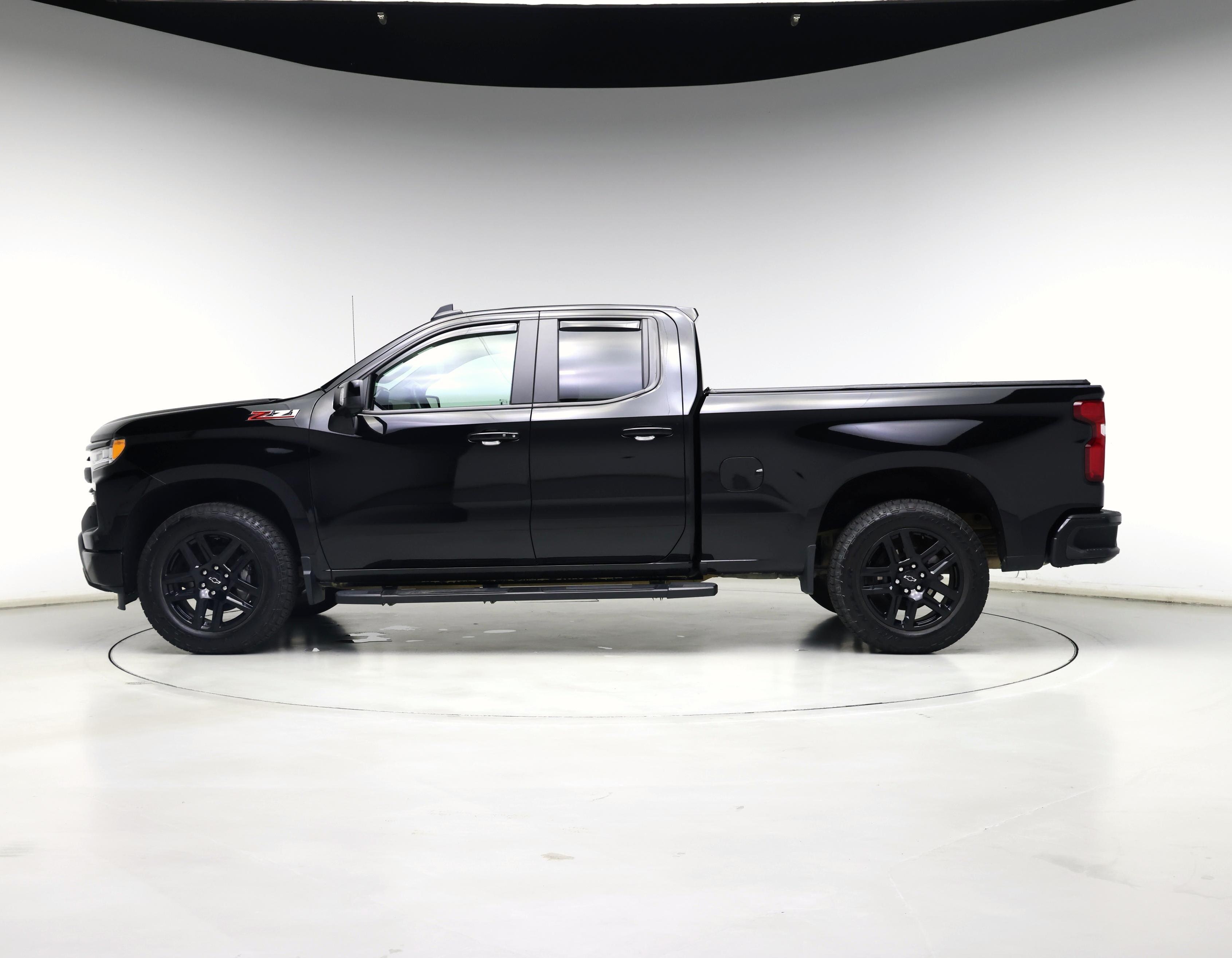 Thumbnail: 2022 Chevrolet Silverado 1500 - 3