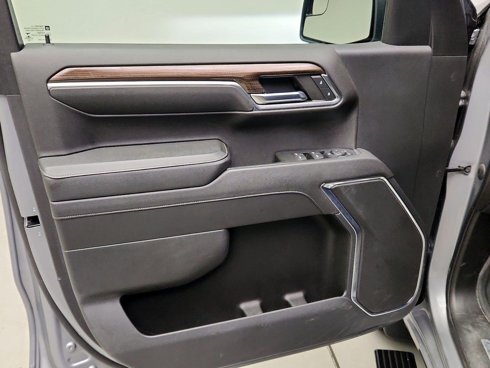2023 Chevrolet Silverado 1500 LT - Photo 11