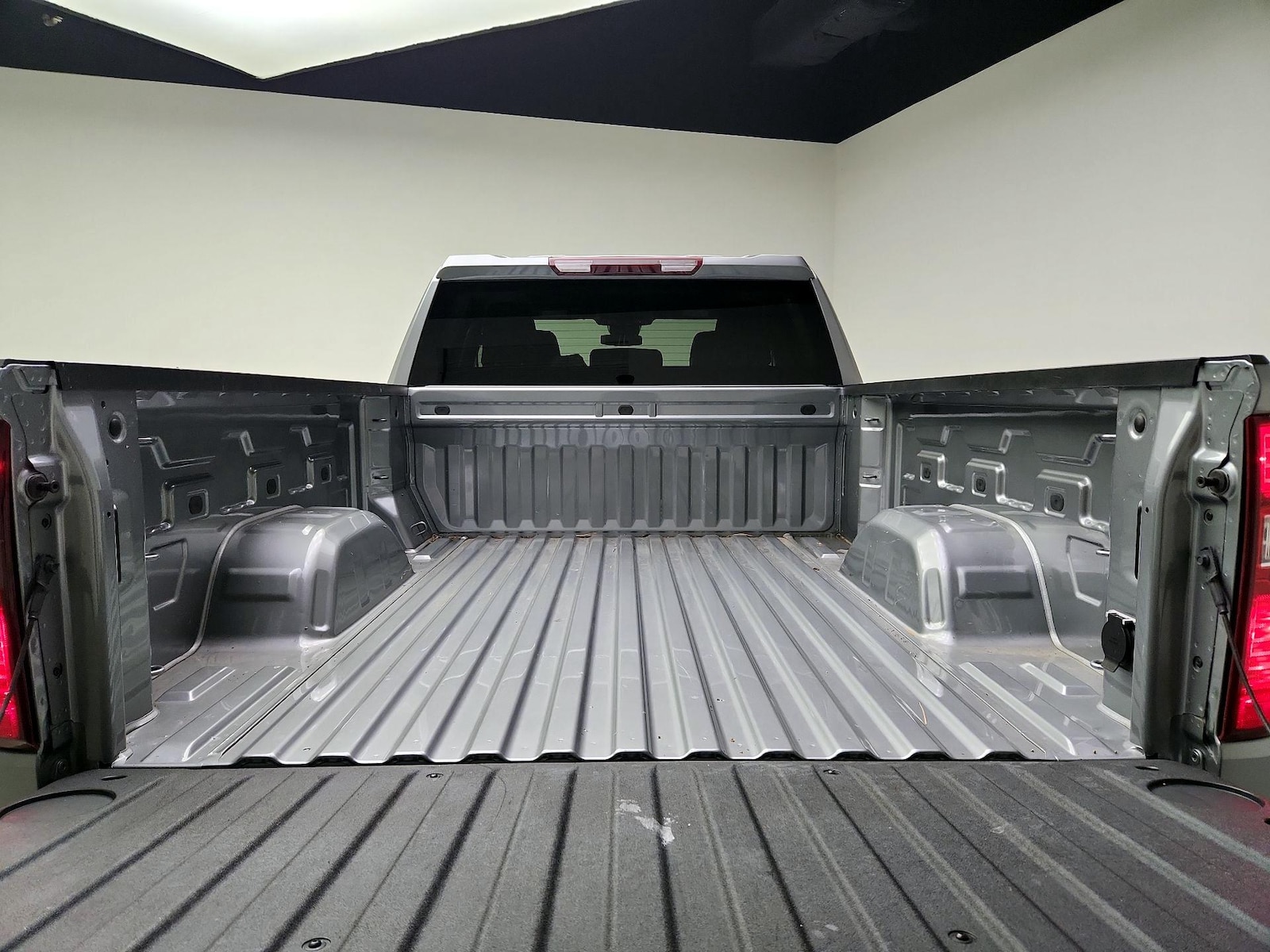 2023 Chevrolet Silverado 1500 LT - Photo 19