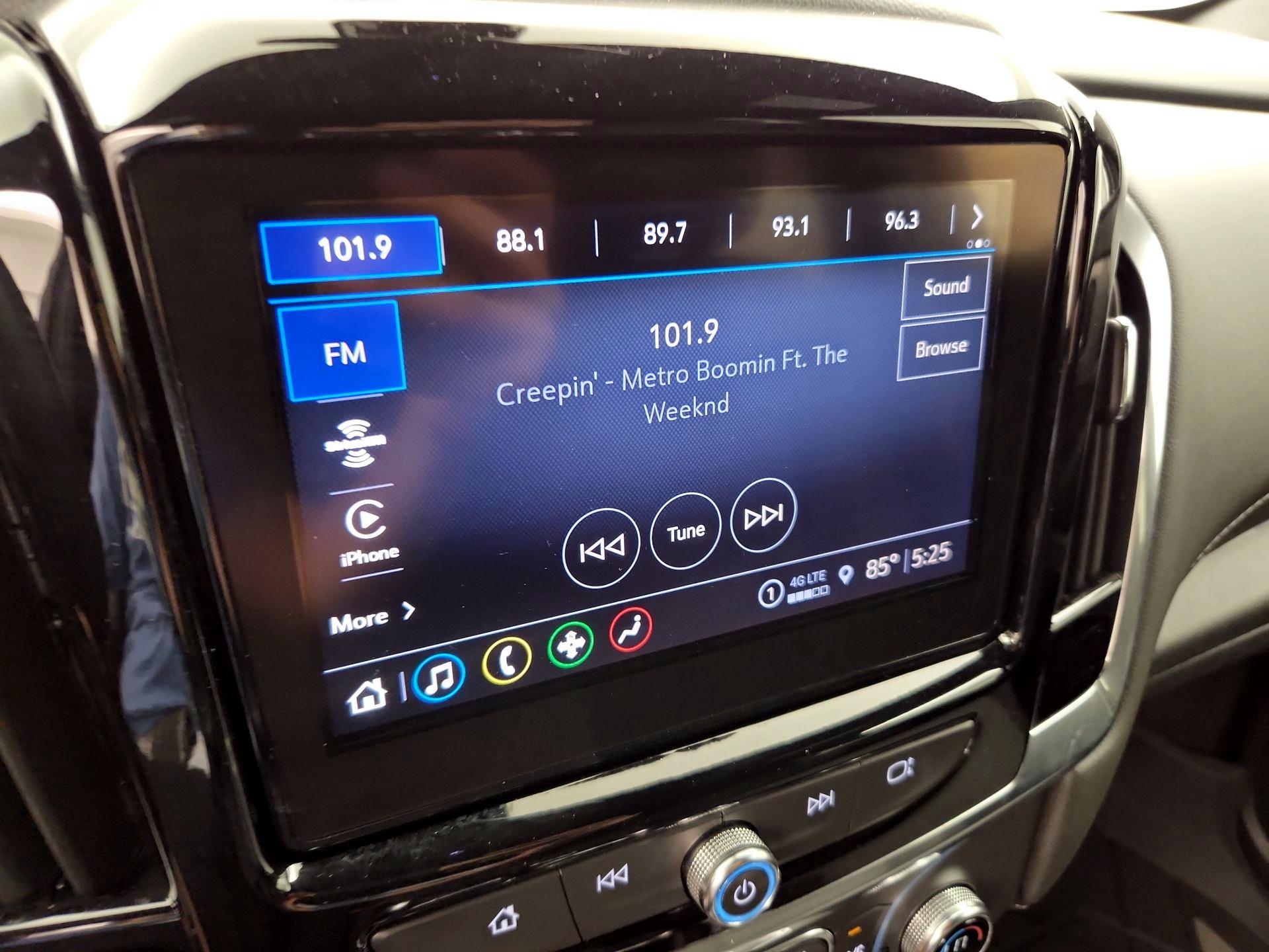 Thumbnail: 2023 Chevrolet Traverse - 15