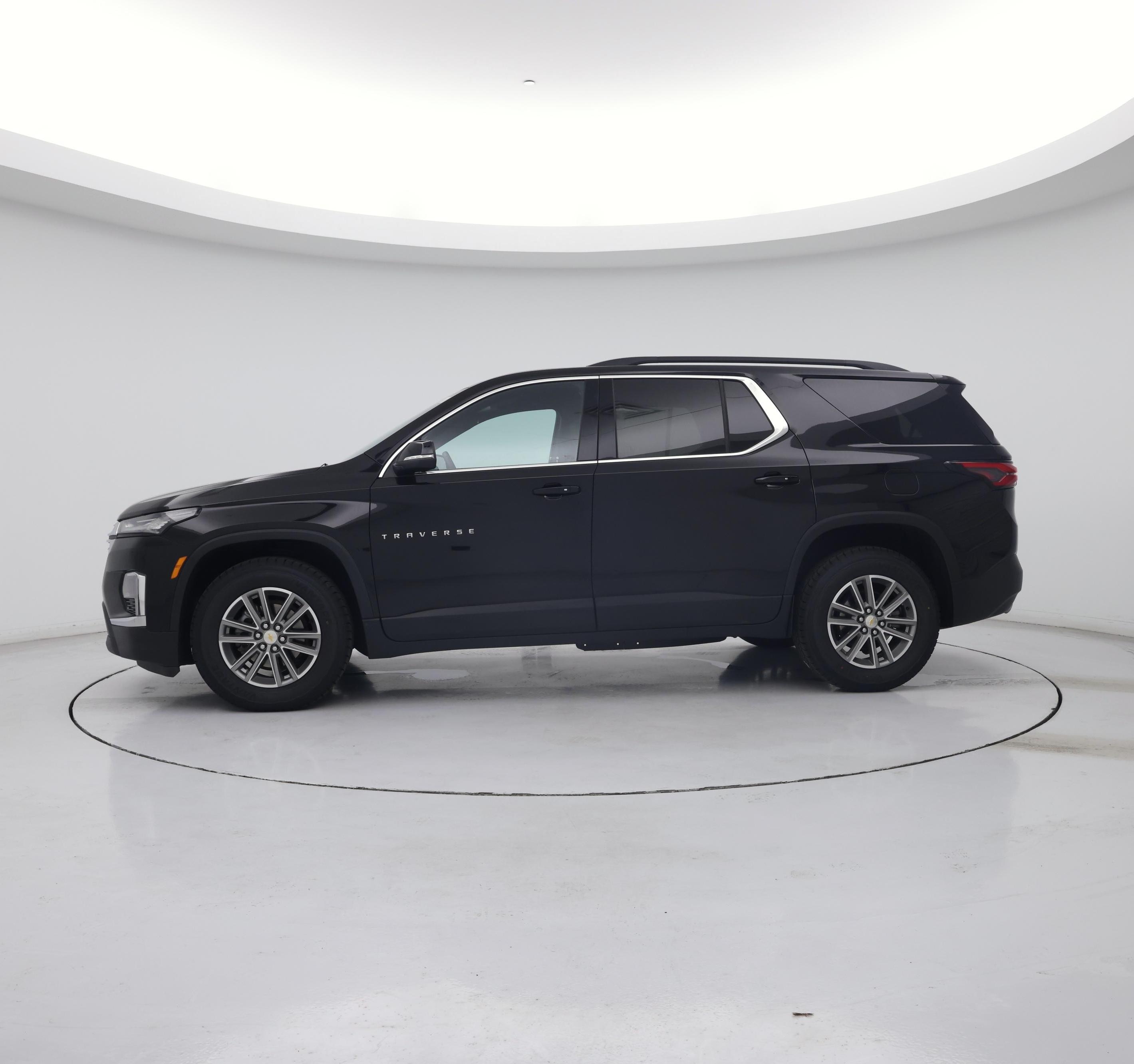 Thumbnail: 2023 Chevrolet Traverse - 3